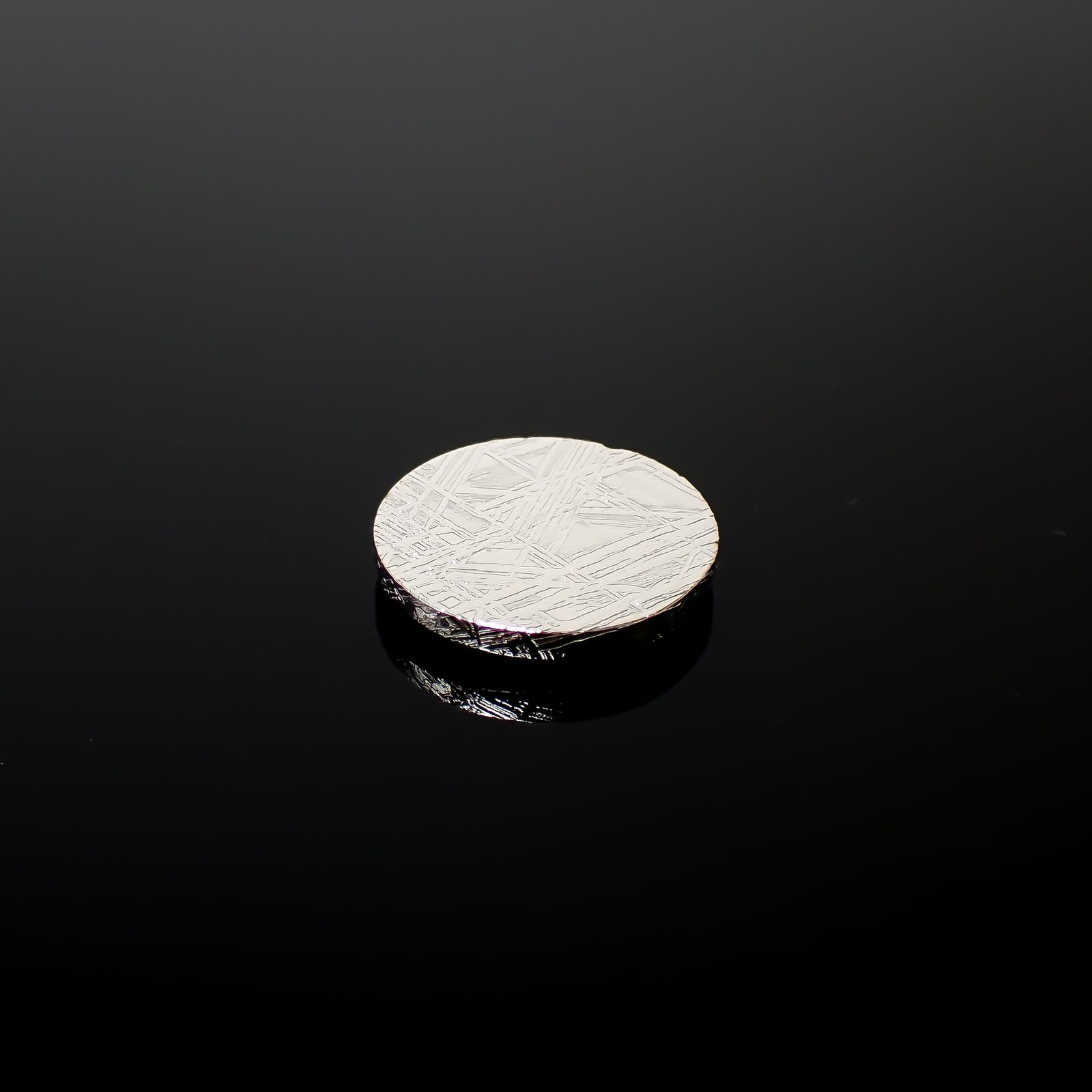 ムオニナルスタ隕石 発見地:スウェーデン 20.81ct[240125752]17x16.9mm前後
