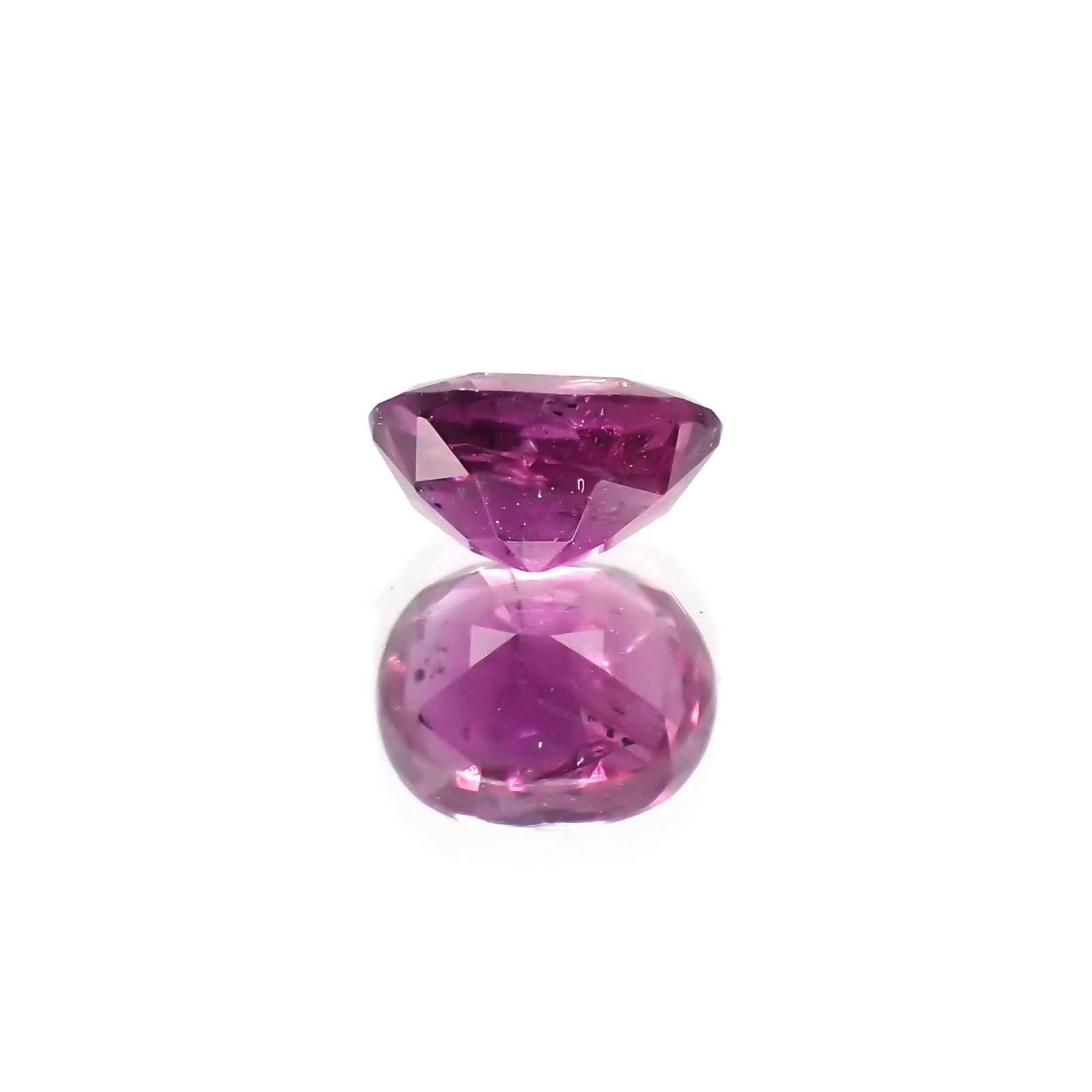 パープルサファイア(宝石名パープル・サファイア) カシミール地方産 0.883ct ソ付(彩珠)[210310229]6.1×5mm前後