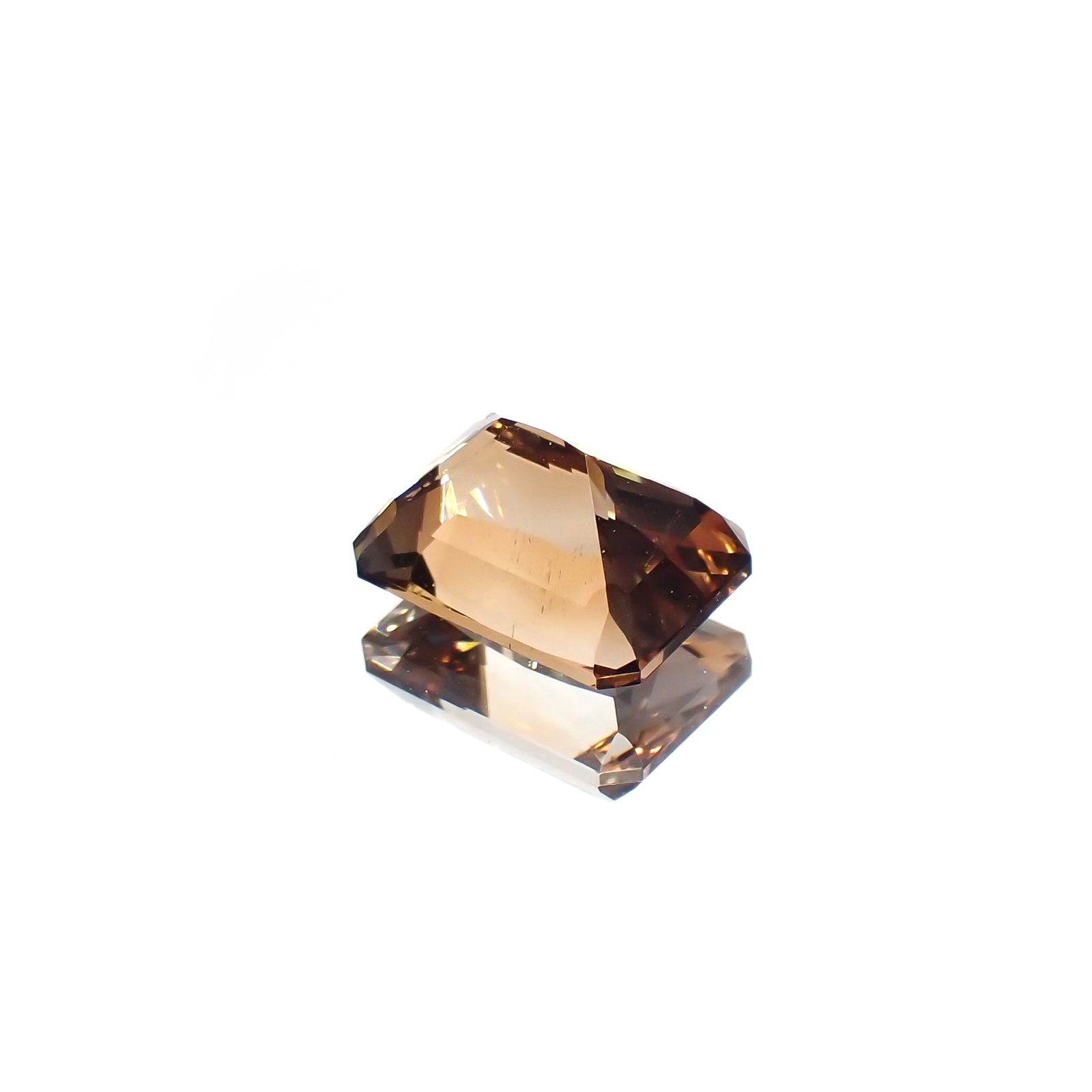 バイカラートパーズ ブラジル・ミナスジェライス州産 2.27ct / 8.3x6mm前後 [221018560]
