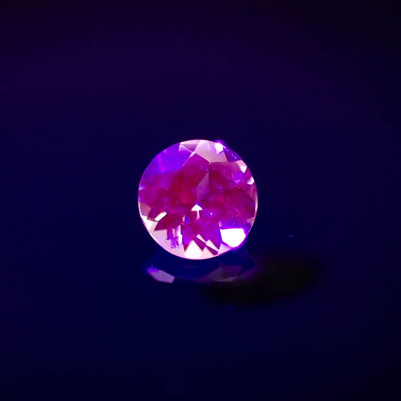 ドラゴンガーネット タンザニア産 0.30ct[230421446]4.1x4.1mm前後