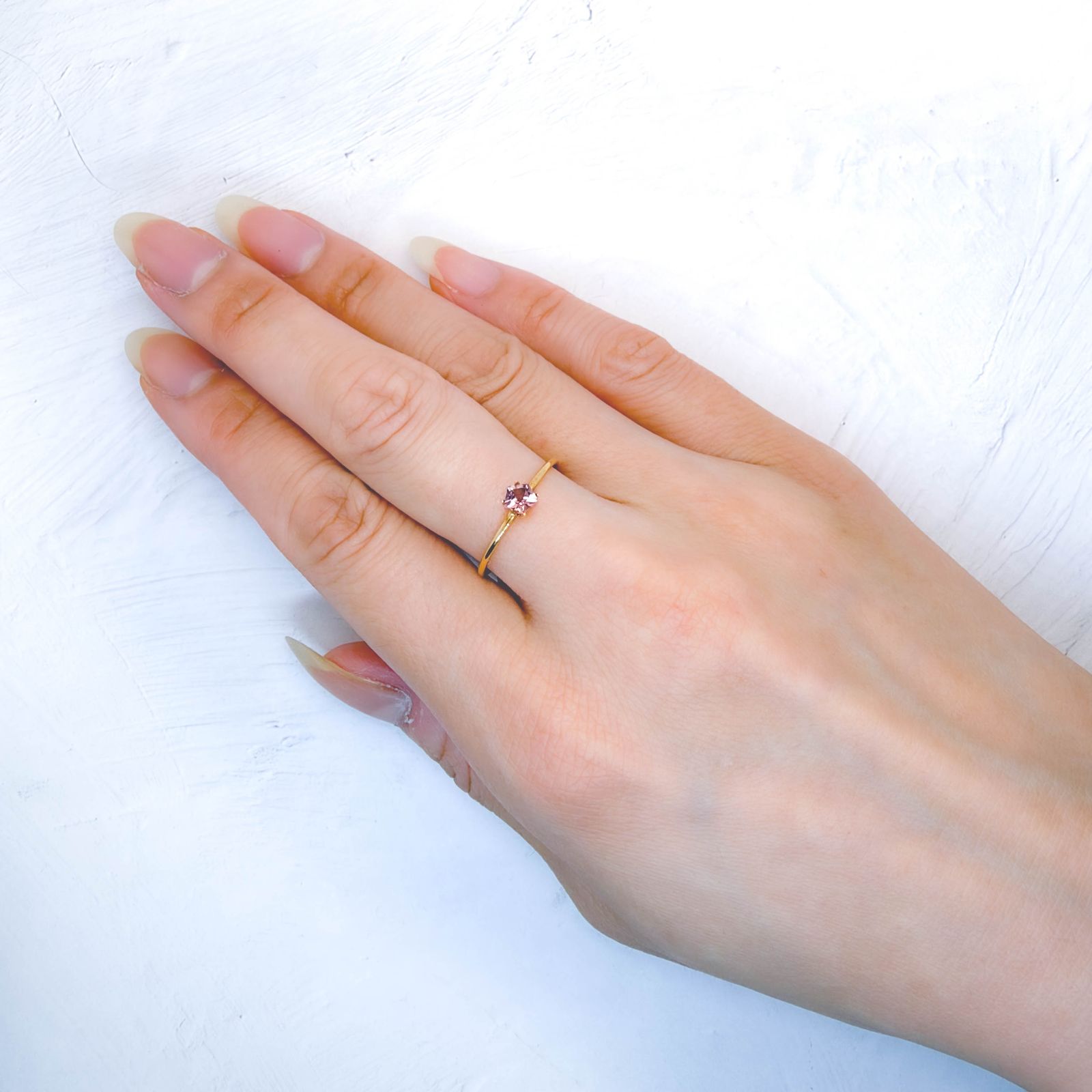 ◇ペンタゴンカット◇ピンクトルマリン(宝石名ピンク・トルマリン) ブラジル/アフリカ産 識別済 0.25ct / 4.2x4.2mm前後 [26029547]