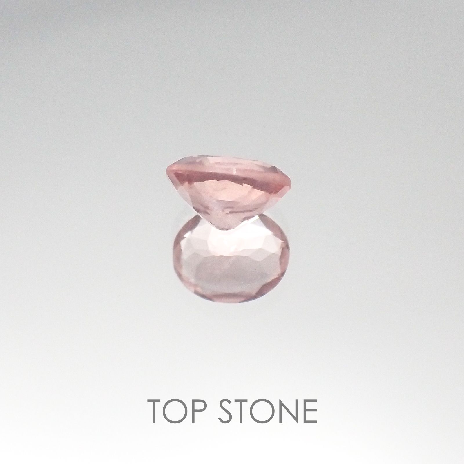 ディープローズクォーツ モザンビーク産 ルース 0.45ct[20095388]5.8×4.6mm前後