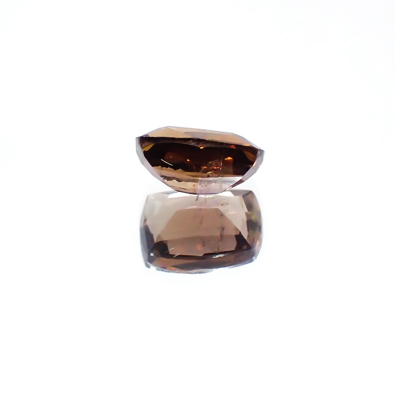 アキシナイト(宝石名アキシナイト)パキスタン産 1.13ct 識別済[231224382]7.2x5.2mm前後