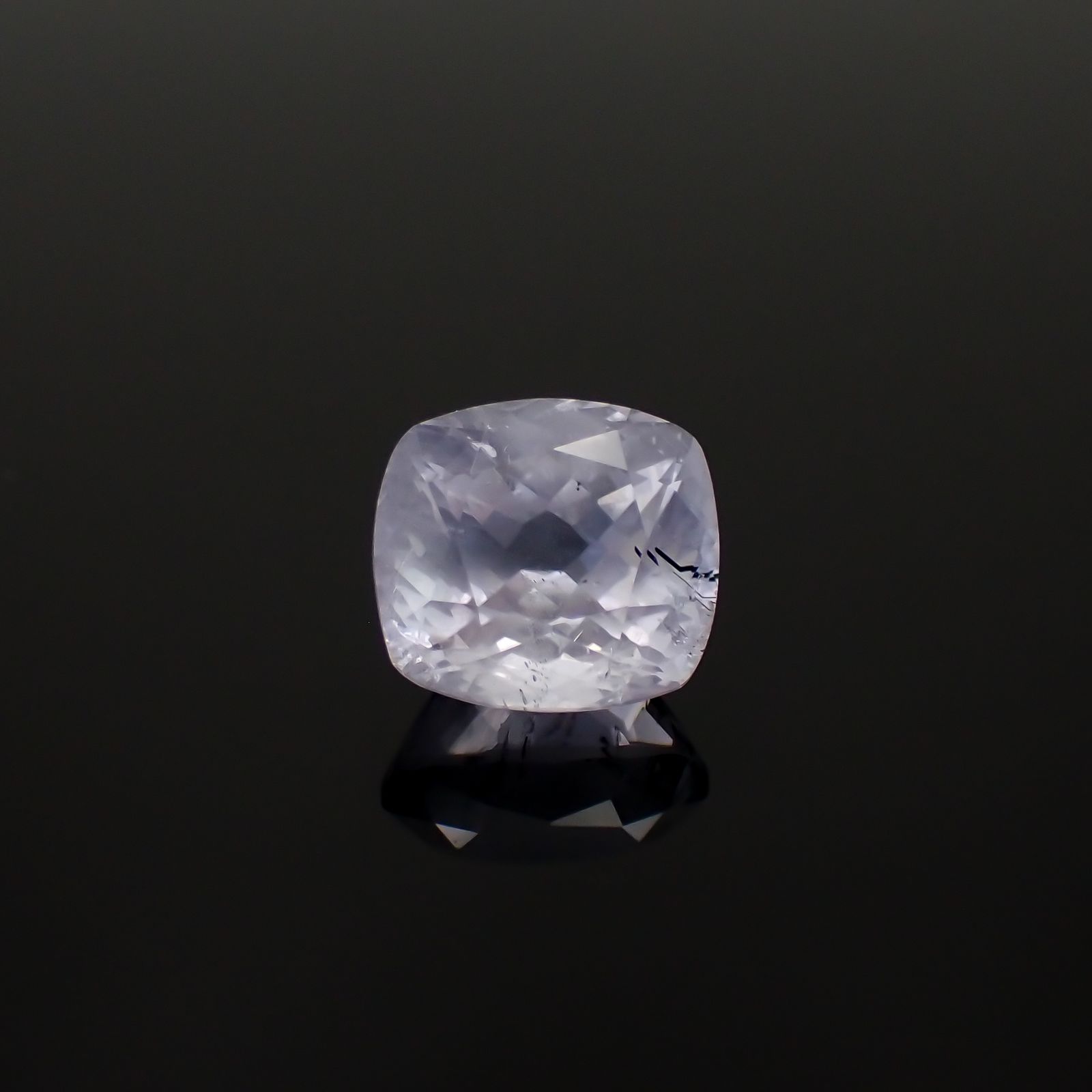 スキャポライト フルオレッセンス ミャンマー・モゴック産 4.22ct[230421436]10.1x9.2mm前後