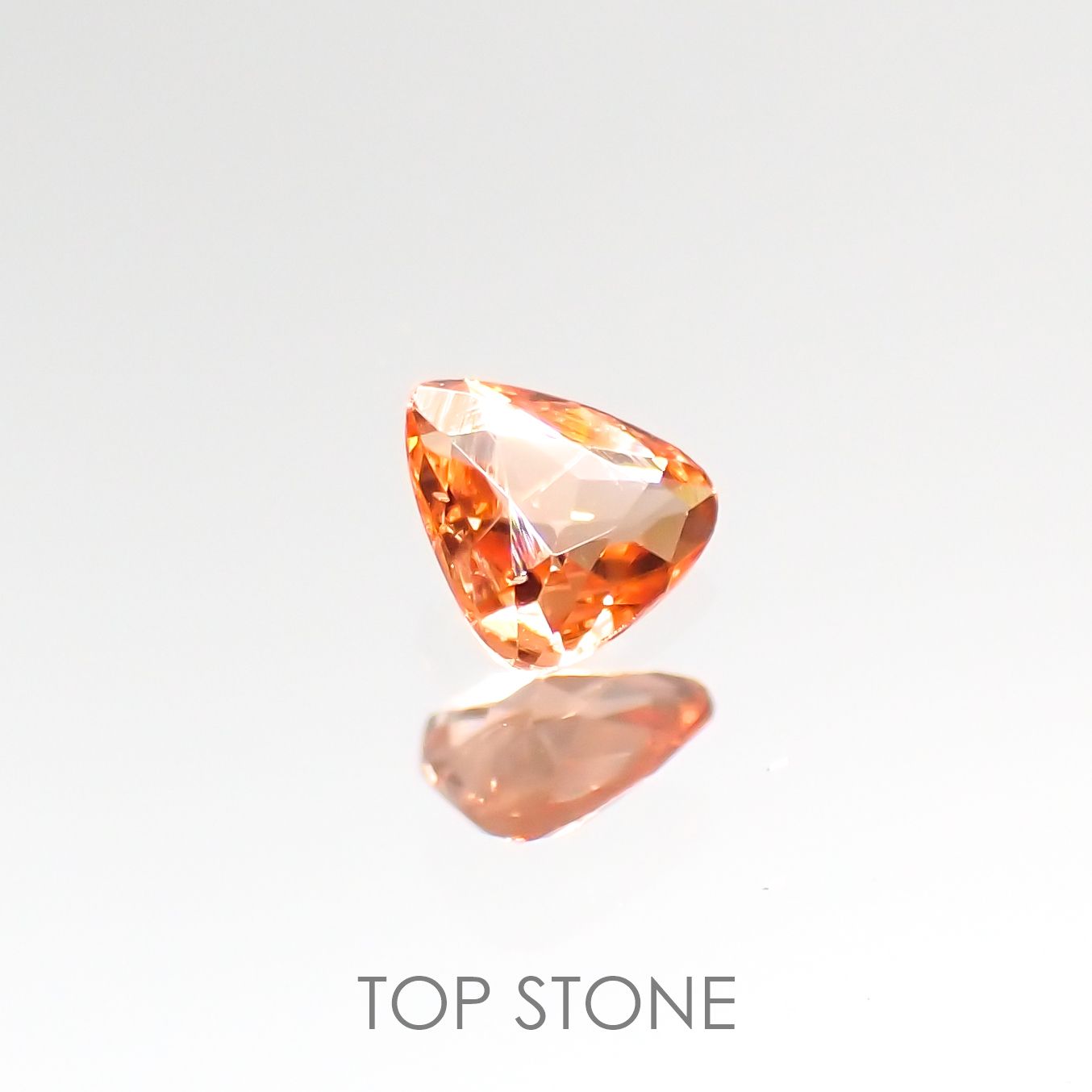 トリプライト ブラジル産 ルース 0.14ct[210912520]3.5×3.3mm前後