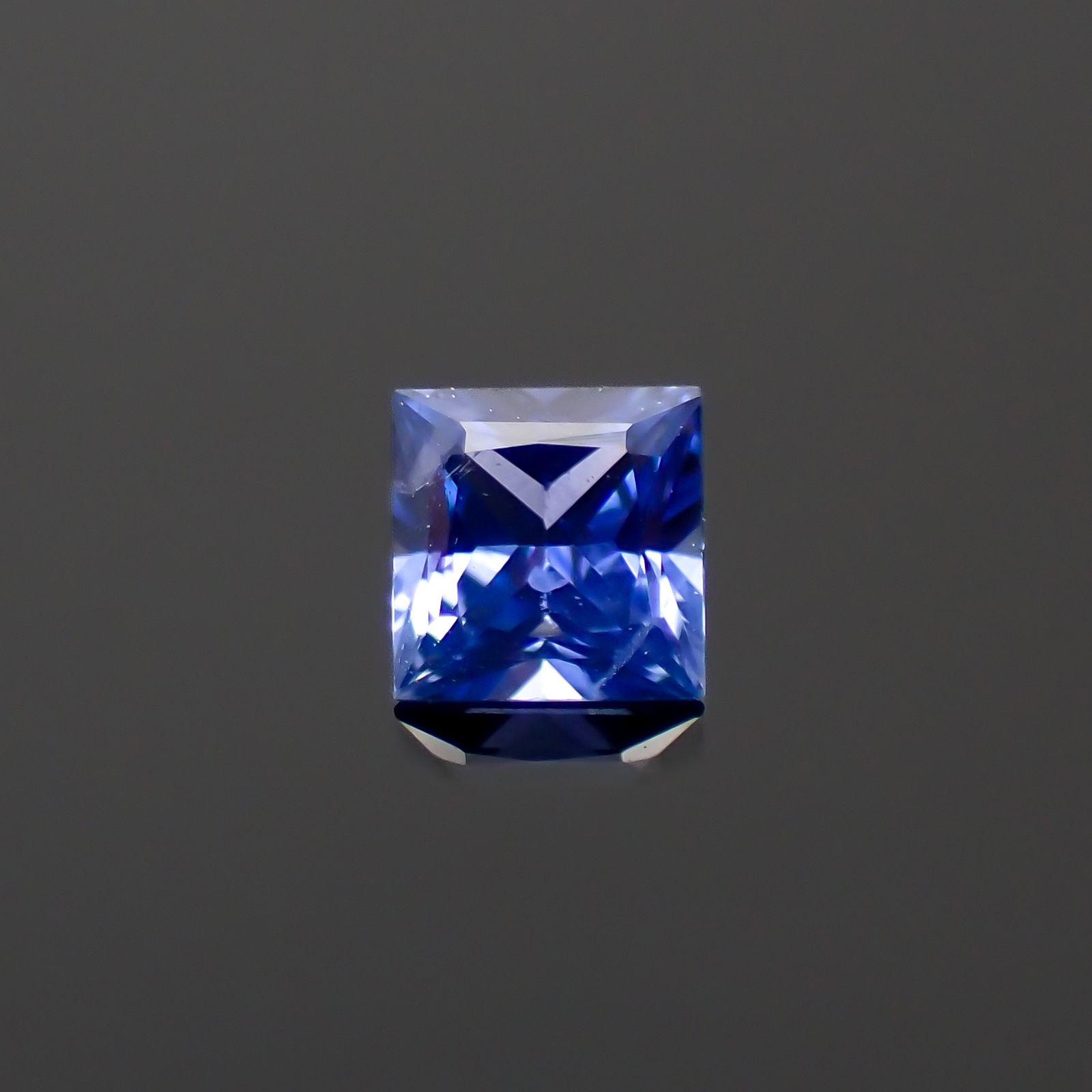◇プリンセスカット◇サファイア(宝石名サファイア)スリランカ産 0.12ct 識別済[230622459]2.8x2.7mm前後