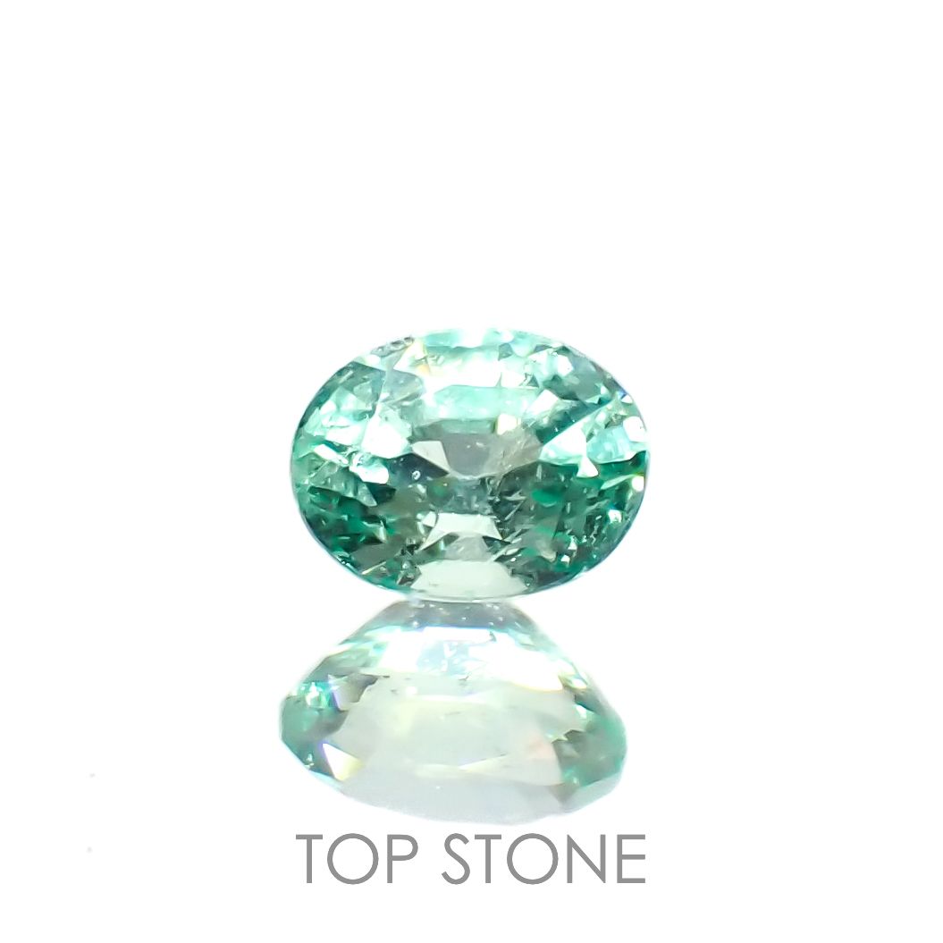 パステルカラーエメラルド ザンビア産 0.18ct[230119961]4x3mm前後