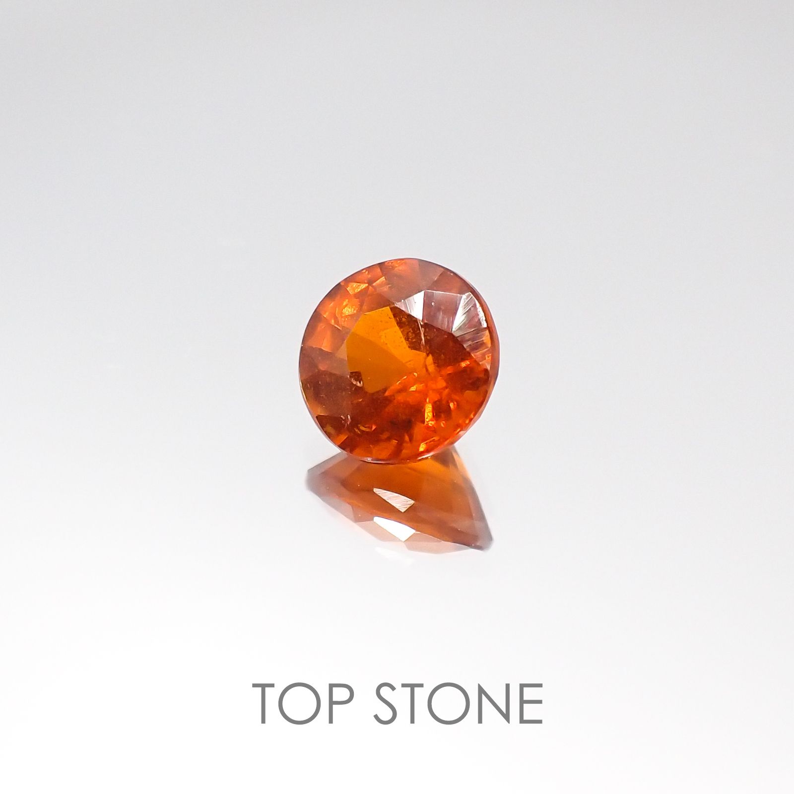 オレンジカイヤナイト タンザニア産 ルース 0.97ct[20105990]6×5.9mm前後