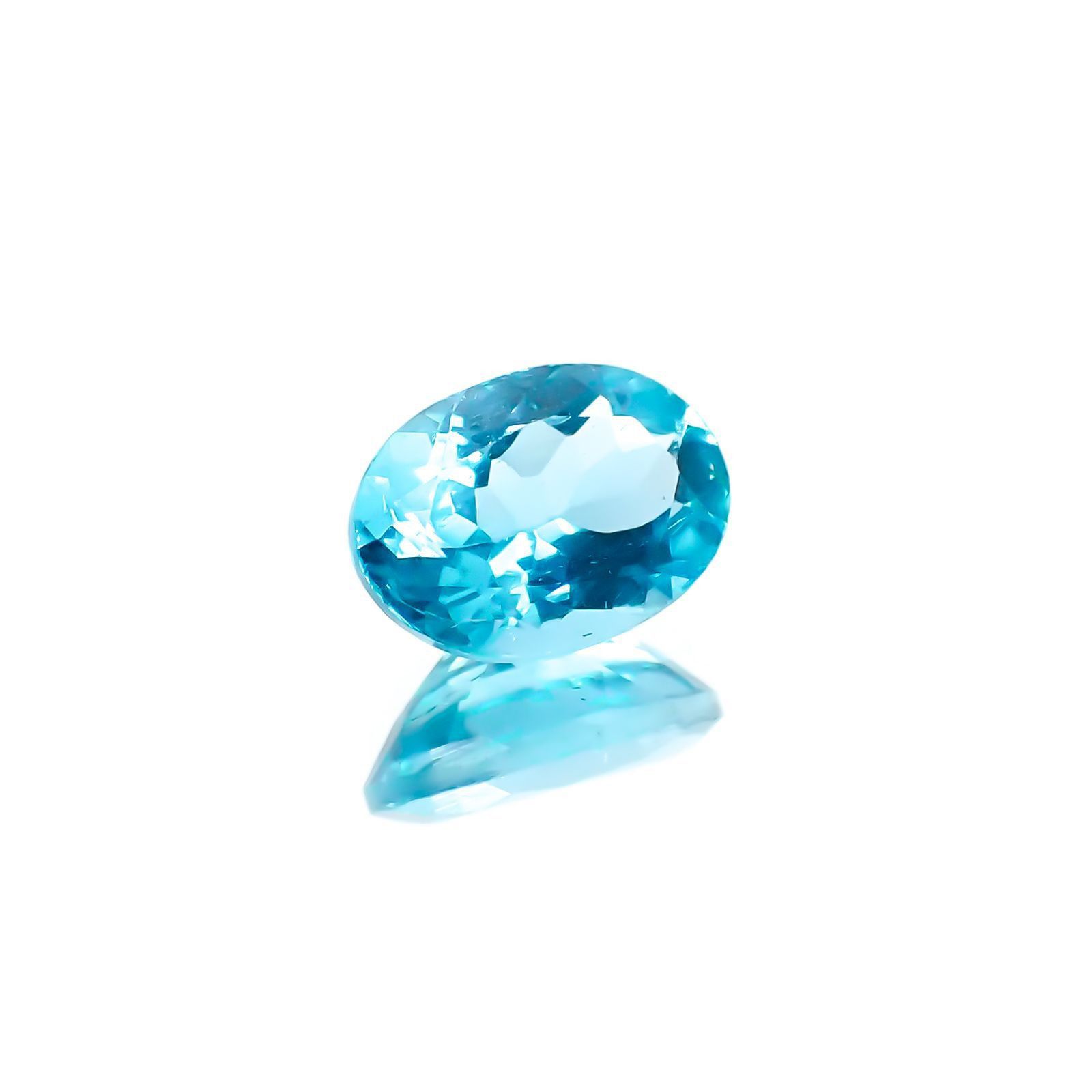 アパタイト(宝石名アパタイト)ブラジル産 識別済 0.87ct / 7.1x5.1mm前後 [251023192]