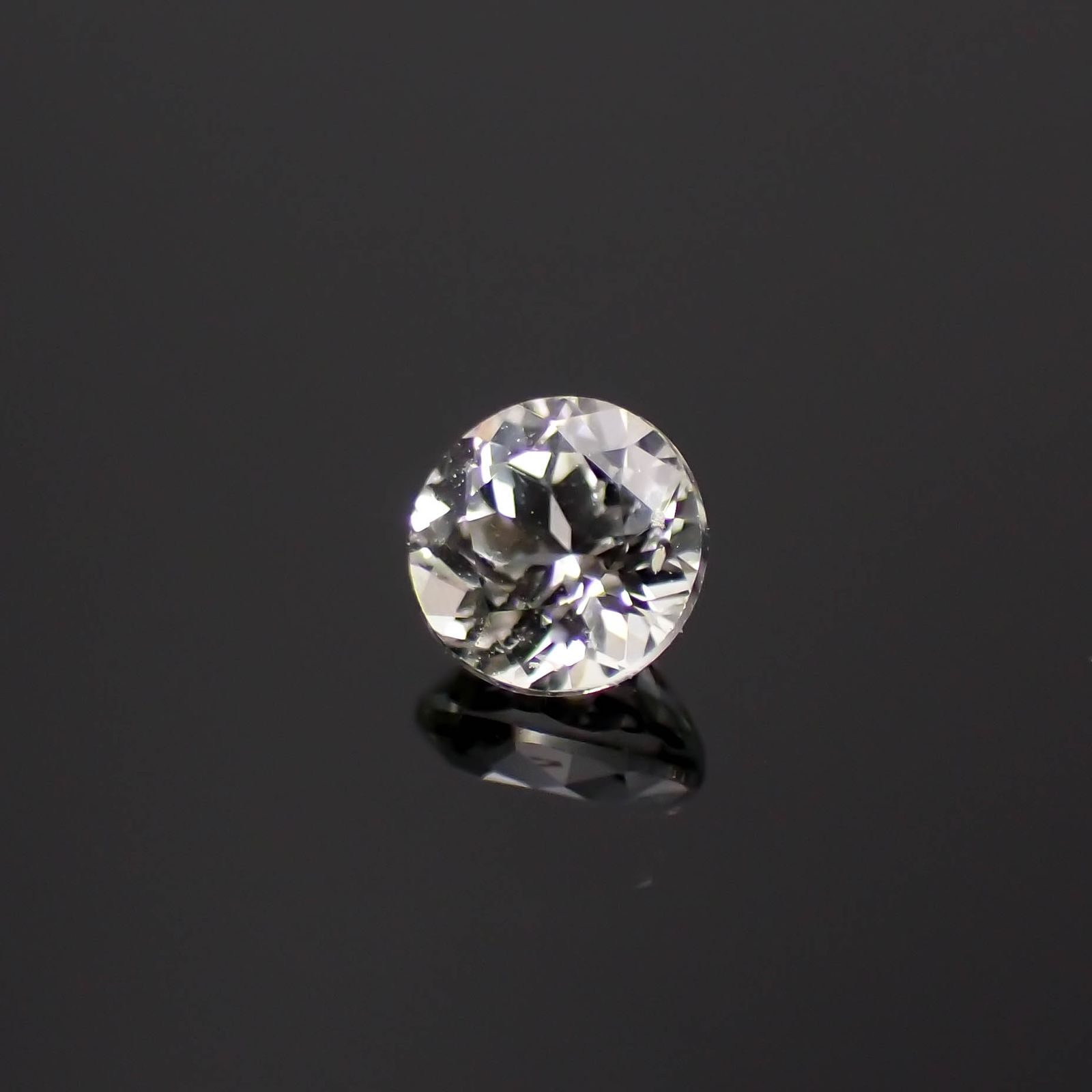 リューコガーネット ビルマ産 0.20ct[230421421]3.4x3.4mm前後