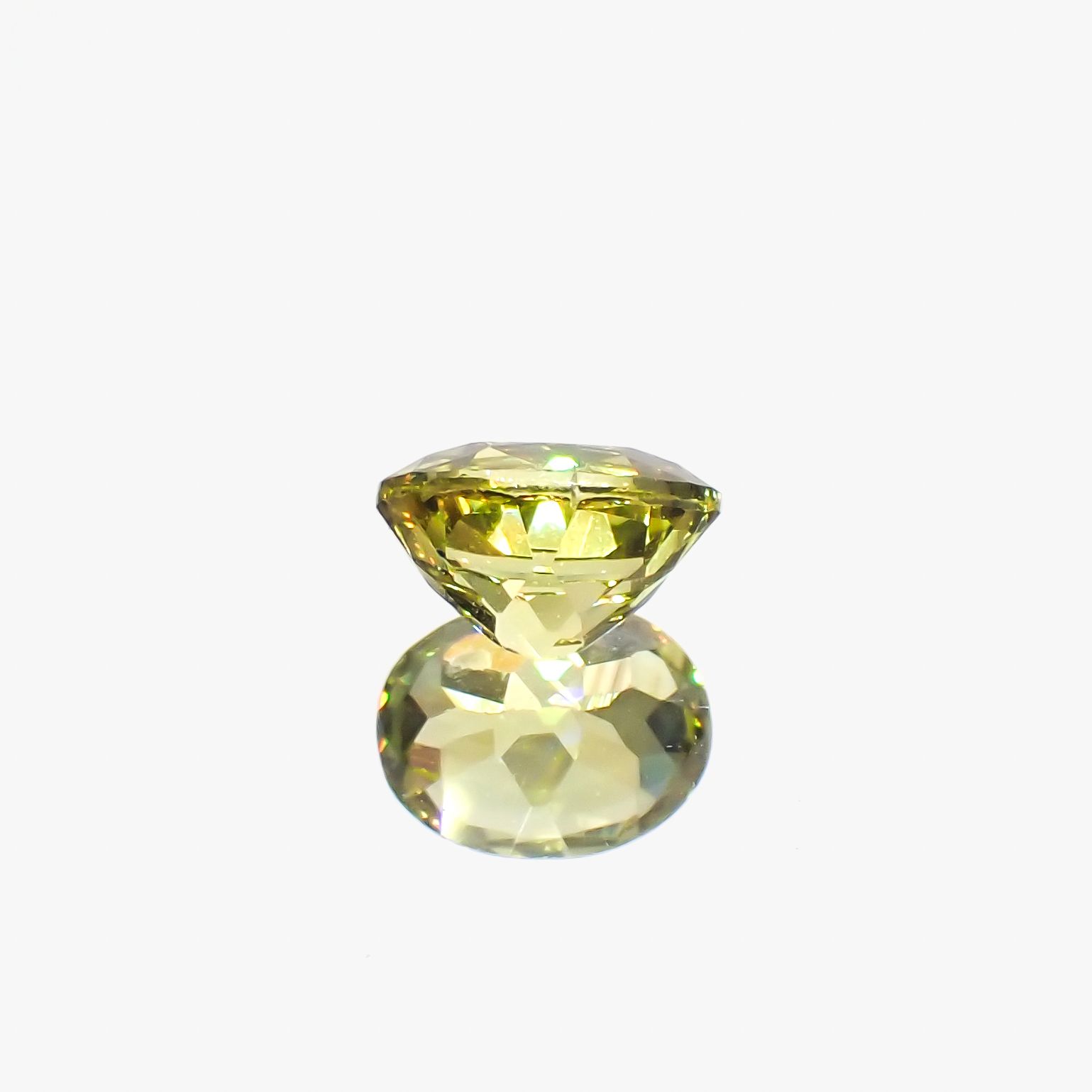 マリガーネット(宝石名グロッシュラー アンドラダイト・ガーネット)マリ共和国産 0.87ct 識別済[231124329]6.3x4.9mm前後