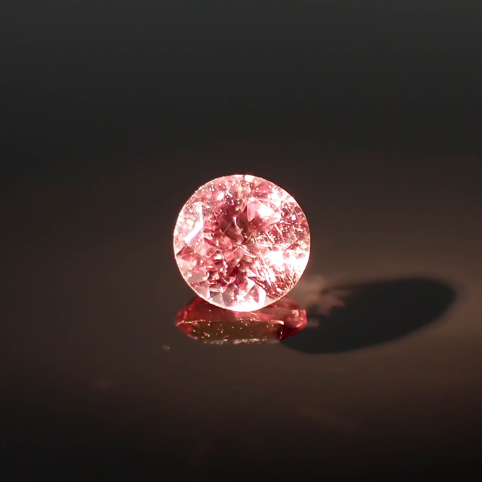 ドラゴンガーネット タンザニア産 0.42ct[230722960]4.4x4.4mm前後