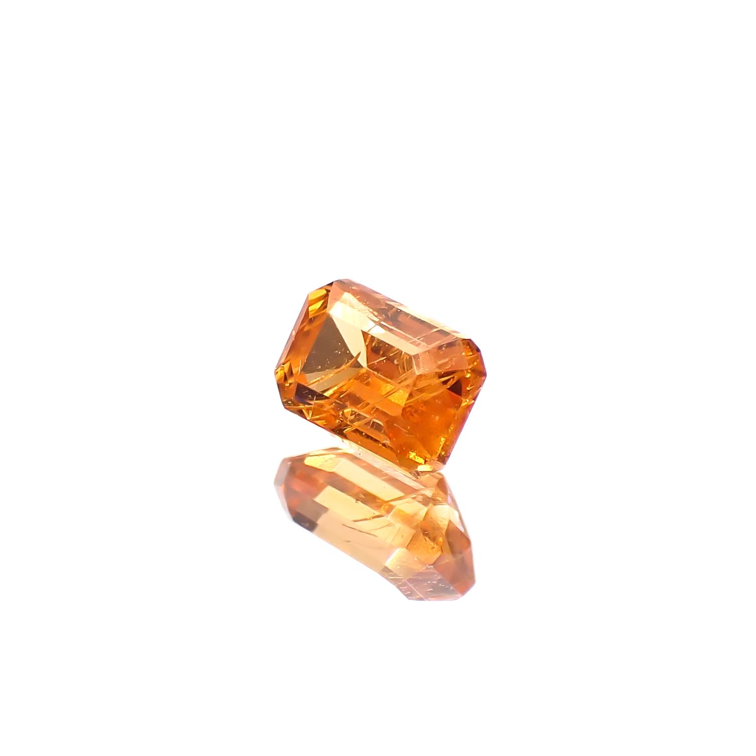 マンダリンガーネット マダガスカル産 0.25ct[240628221]3.8x2.5mm前後