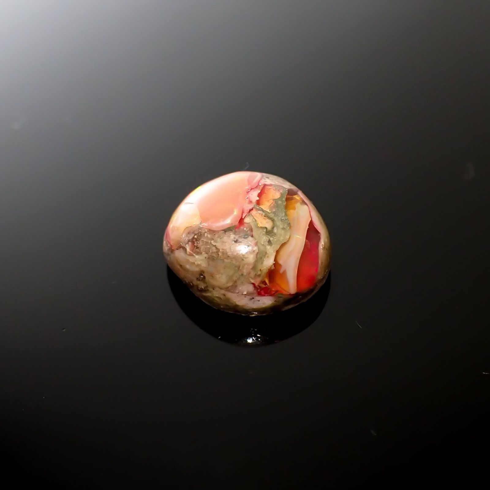 カンテラオパール メキシコ産 7.50ct / 15.3x13.6mm前後 [251015293]