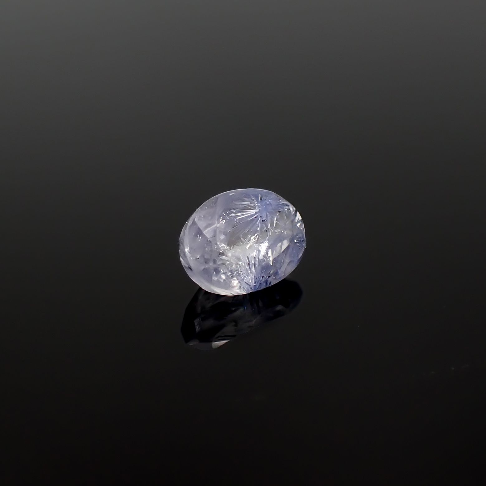 デュモルチェライトインクォーツ ブラジル産 0.71ct / 6.7x4.9mm前後 [260331850]