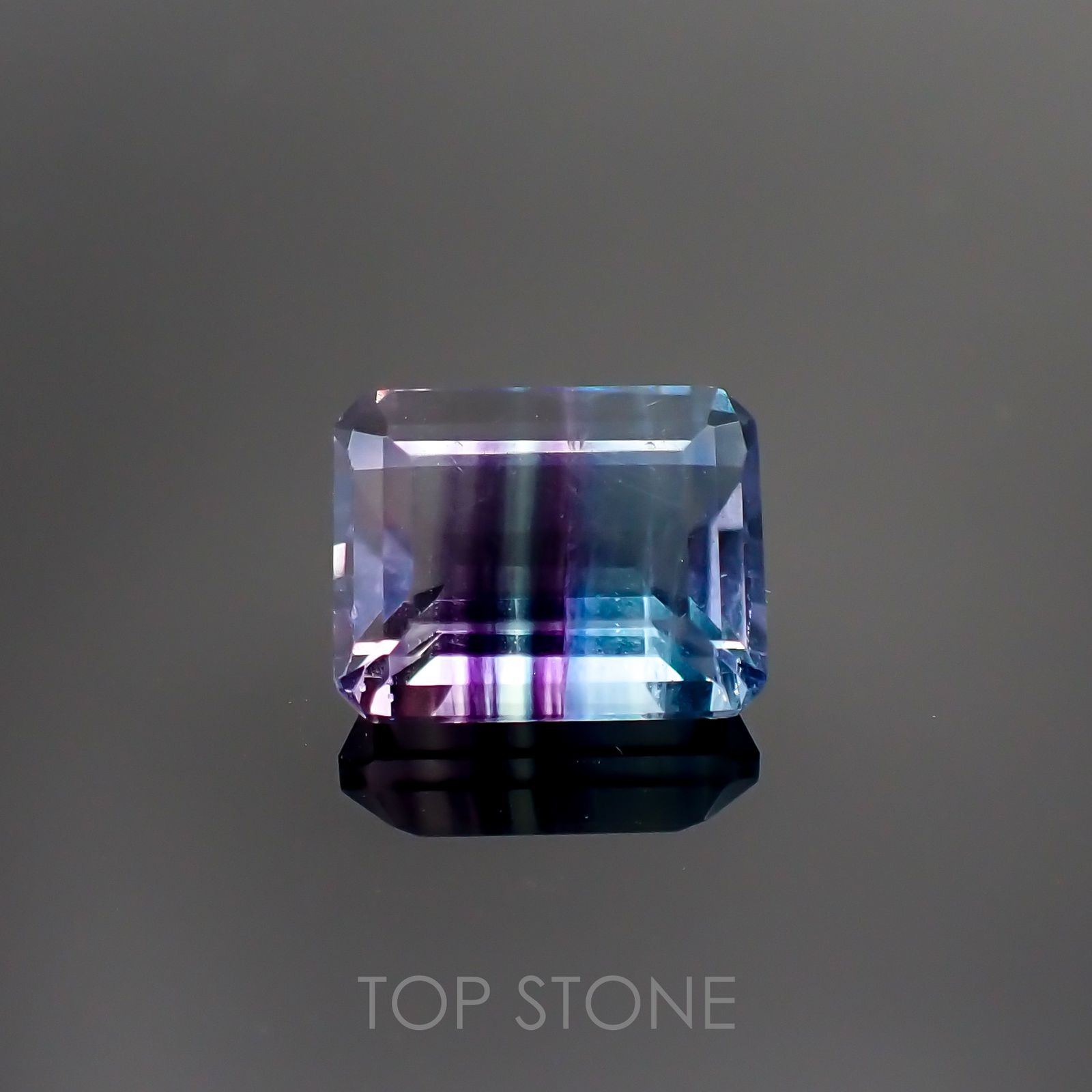 バイカラーフローライト ブラジル産 ルース 4.31ct[210913219]10×7.8mm前後