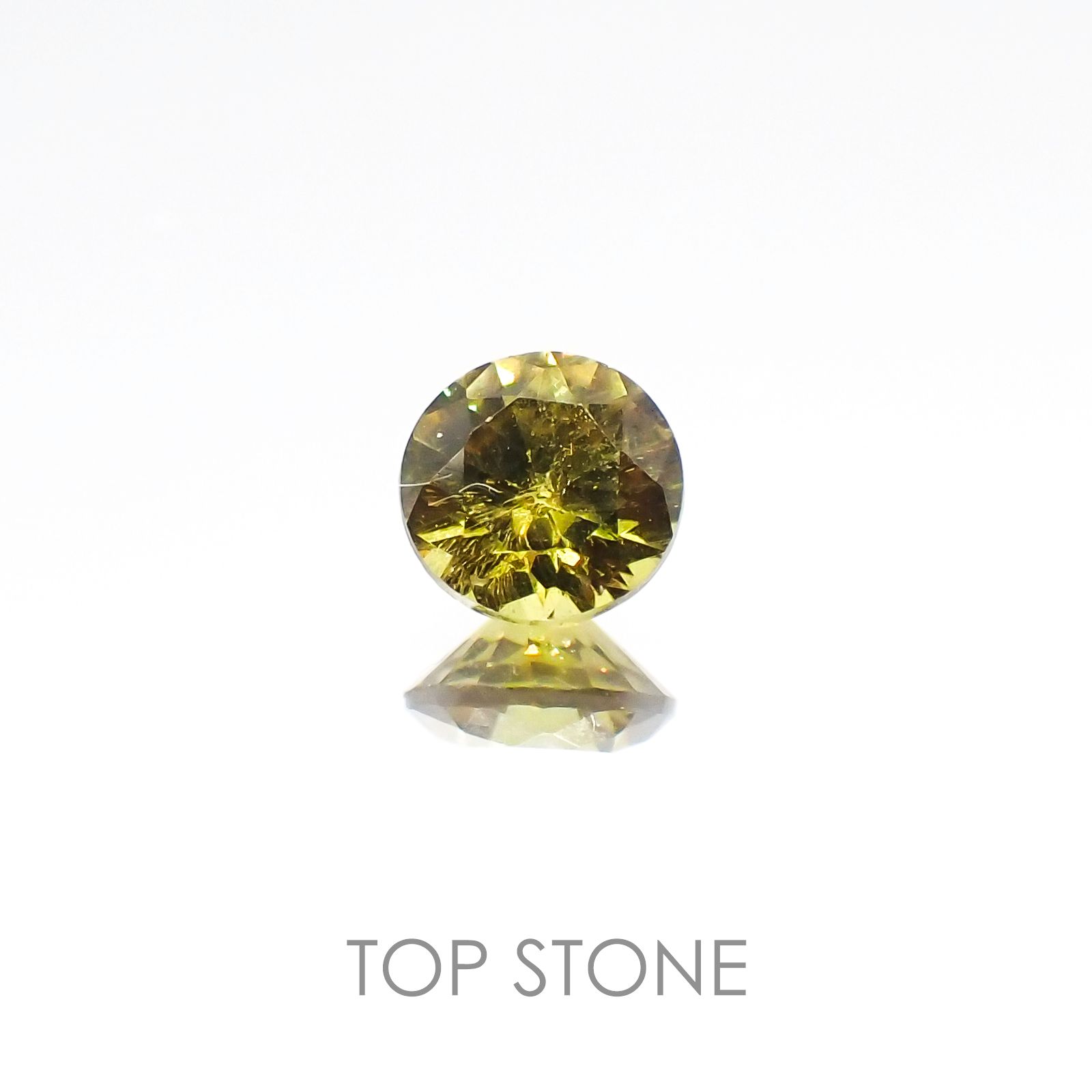 アンドラダイトガーネット ナミビア産 ルース 0.31ct[20096320]4.1×4.1mm前後
