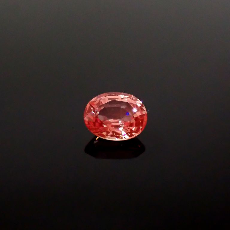 長波365(ライト)の照射で蛍光