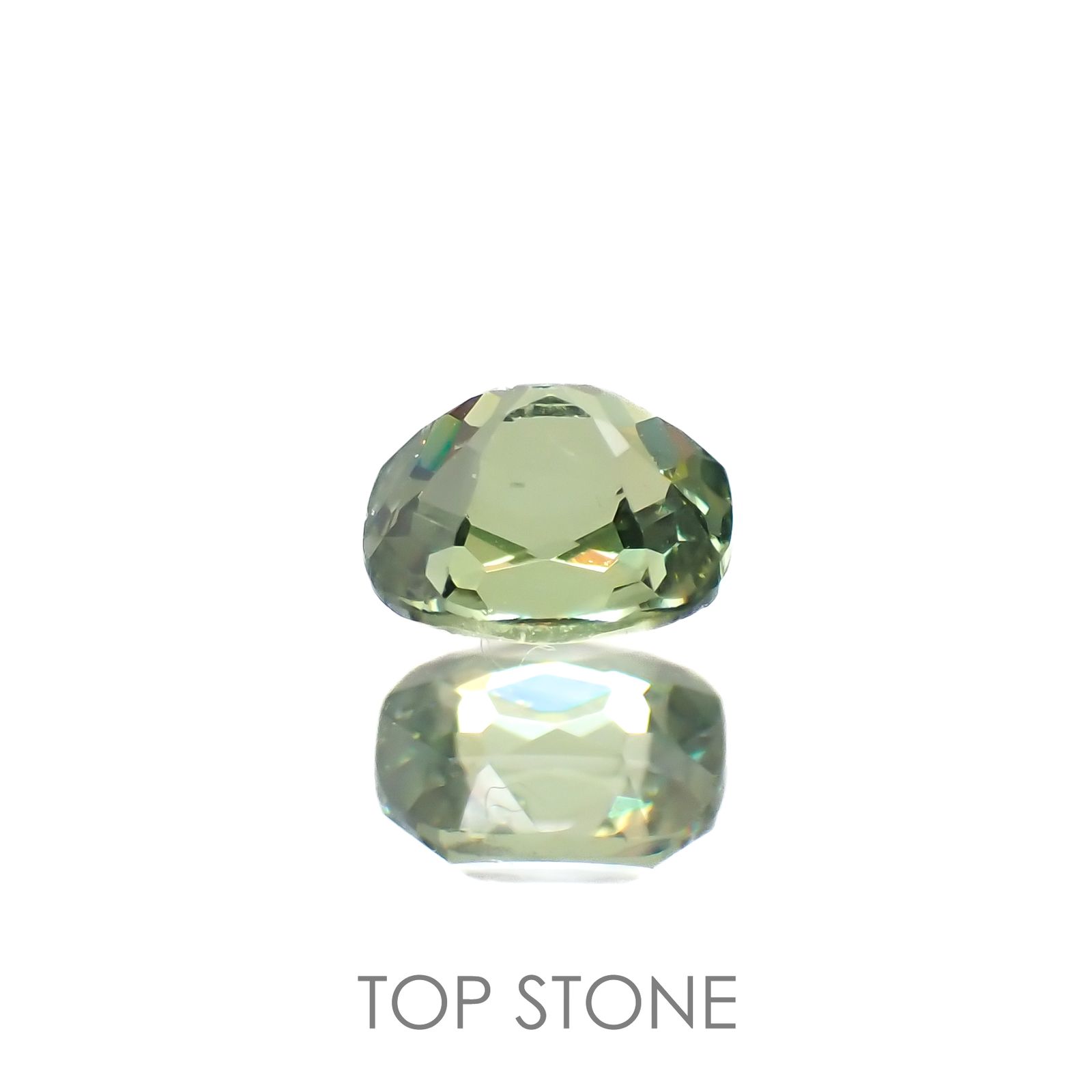 デマントイドガーネット ナミビア産 0.49ct[220917675]4.6x4mm前後