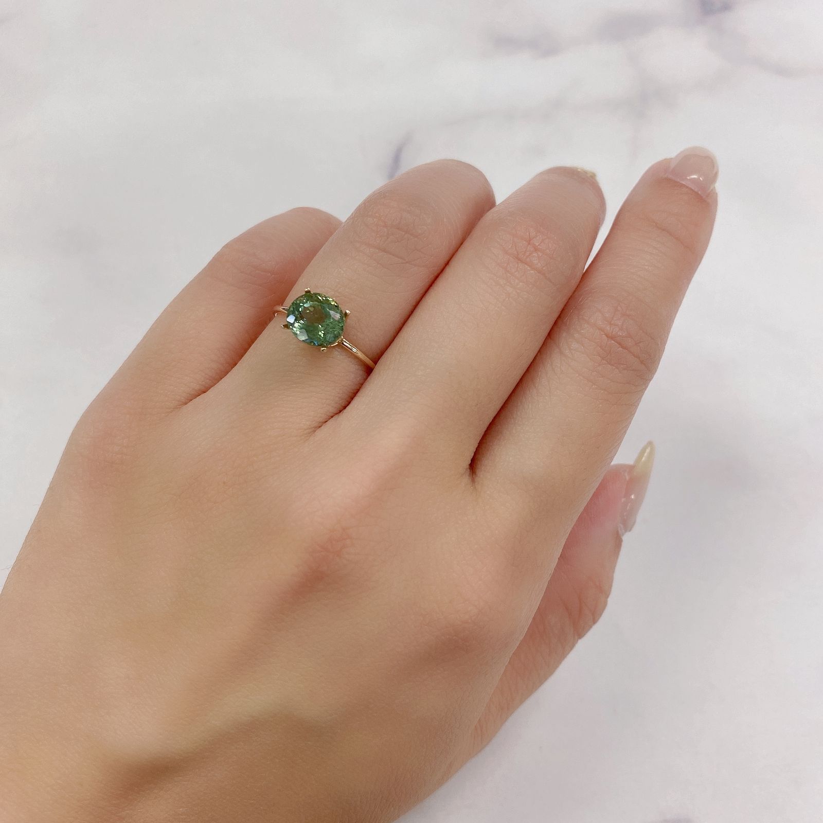 グリーンアパタイト(宝石名アパタイト) マダガスカル産 2.00ct 識別済[20106872]7.8×6.8mm前後