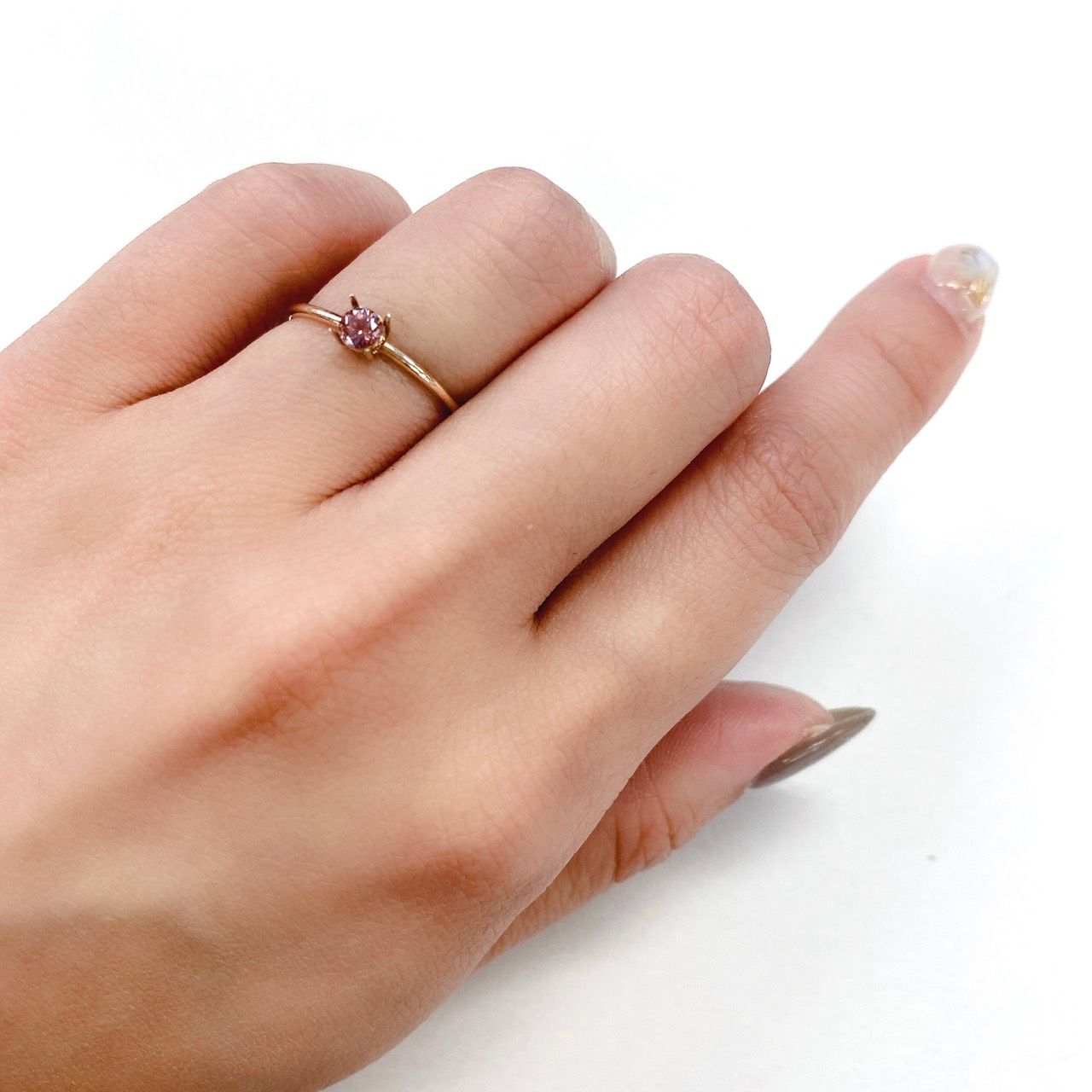 マラヤガーネット タンザニア産 ルース 0.22ct[21059379]3.6×3.6mm前後