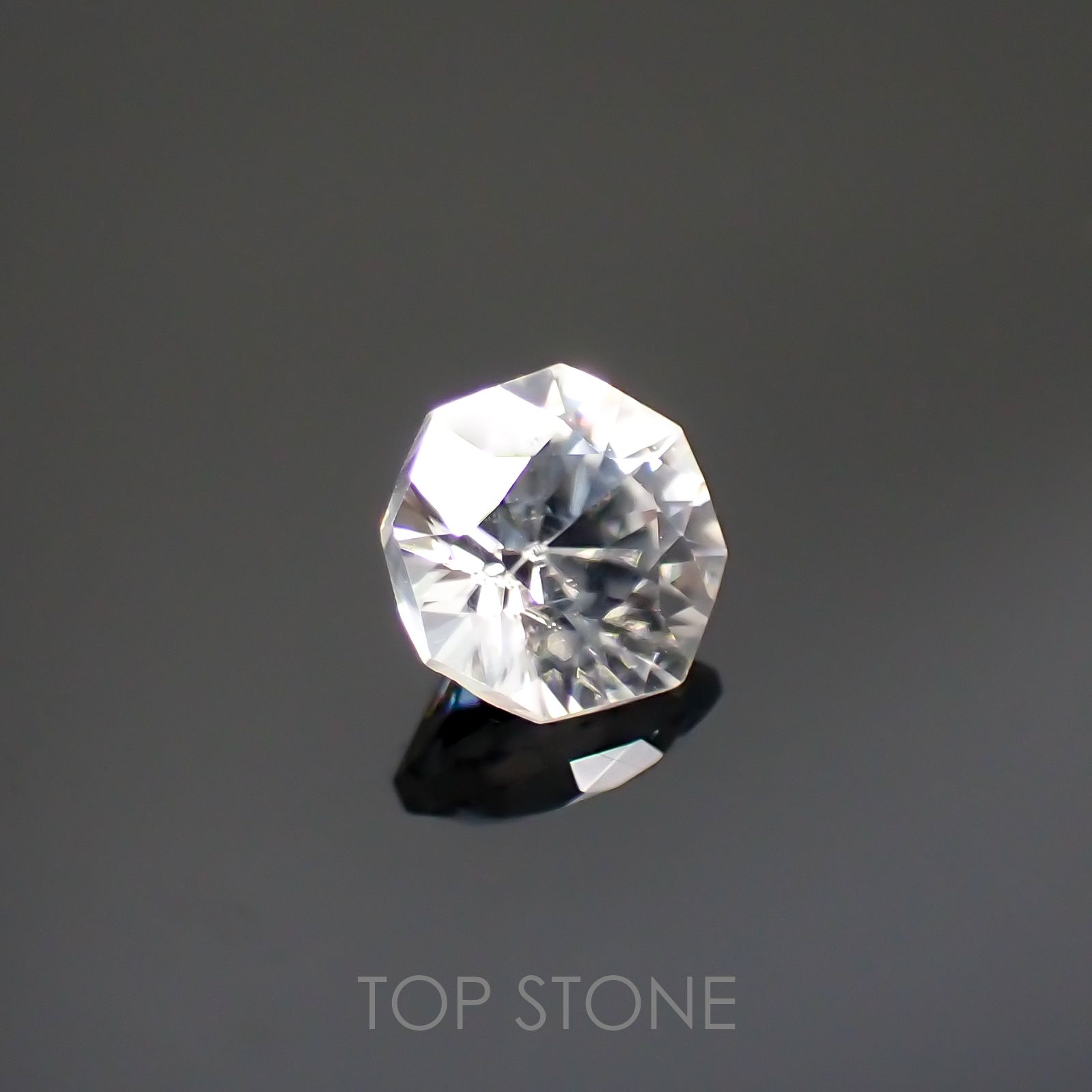 ◇オクタゴンカット◇カラーレスジルコン(宝石名ホワイト・ジルコン)スリランカ/カンボジア産 0.83ct 識別済[220114287]4.9x4.8mm前後