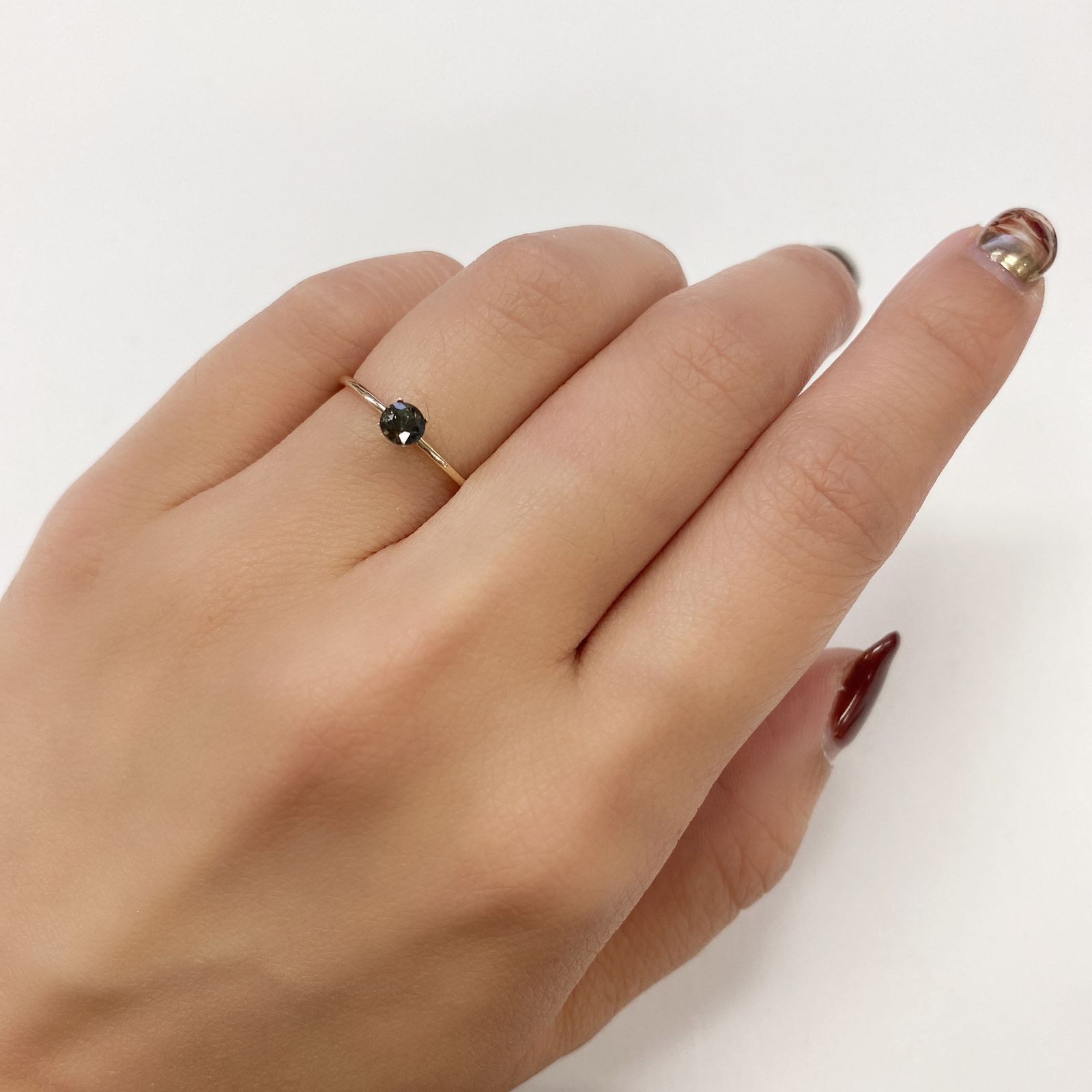 ゴールドシーンサファイア(宝石名シーン・サファイア)ケニア産 0.36ct 識別済[231023799]3.9x3.9mm前後