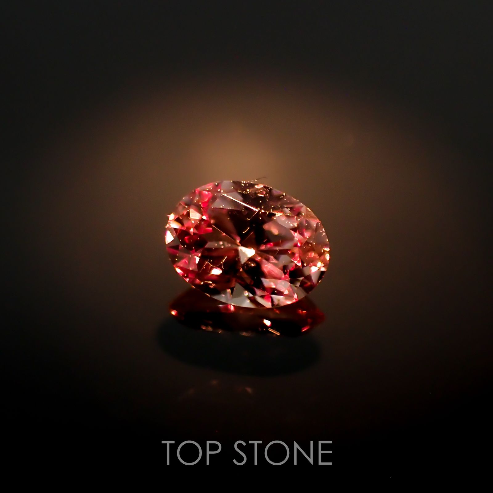 カラーシフトマラヤガーネット(宝石名ガーネット)タンザニア産 0.18ct 識別済[220616426]4x3mm前後