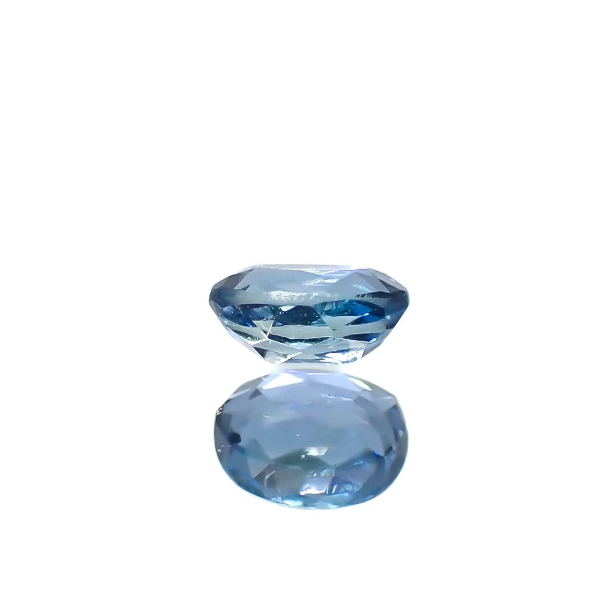 タトゥーアクアマリン ブラジル・ミナスジェライス州タトゥー鉱山産 0.22ct[240226072]4.3x3.4mm前後