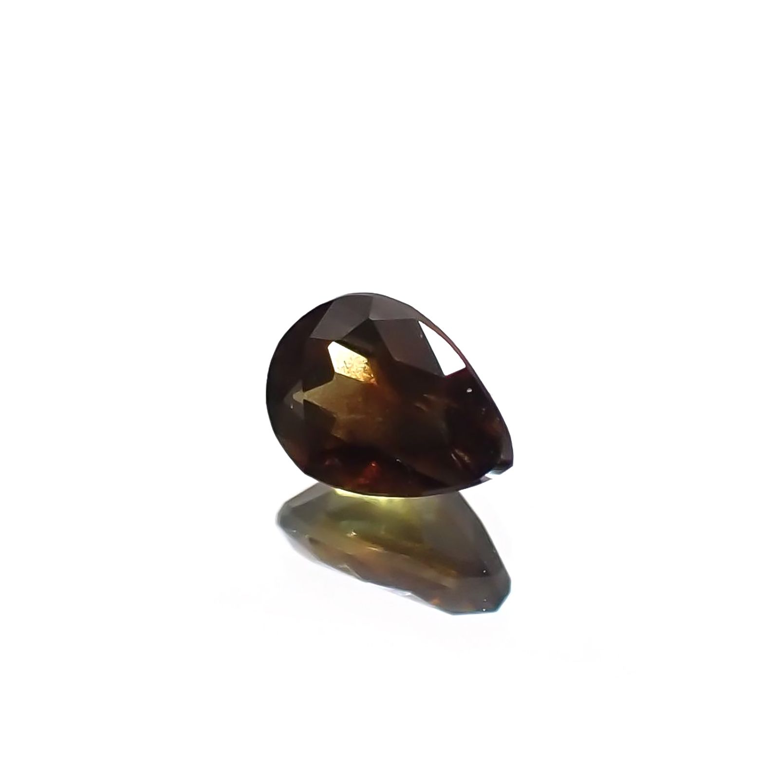 ゴールドシーンサファイア 非加熱(宝石名シーン・サファイア) ケニア産 0.25ct 識別済[250712074]4.1×3.1mm前後