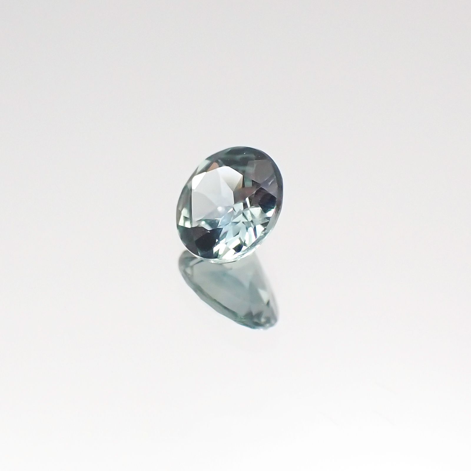 モンタナサファイア アメリカ産 ルース 0.25ct[20117011]3.8×3.8mm前後