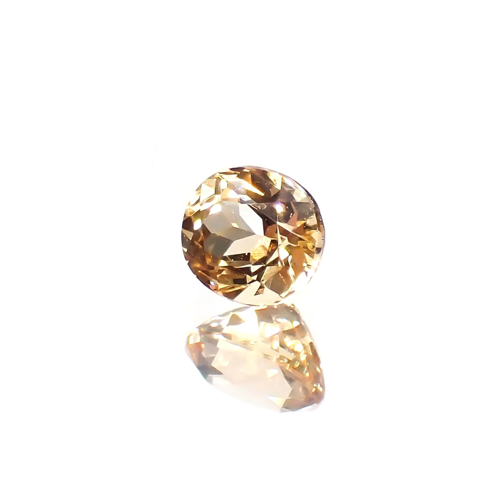 インペリアルトパーズ(宝石名トパーズ)ブラジル産 0.53ct 識別済[220114950]4.9x4.2mm前後