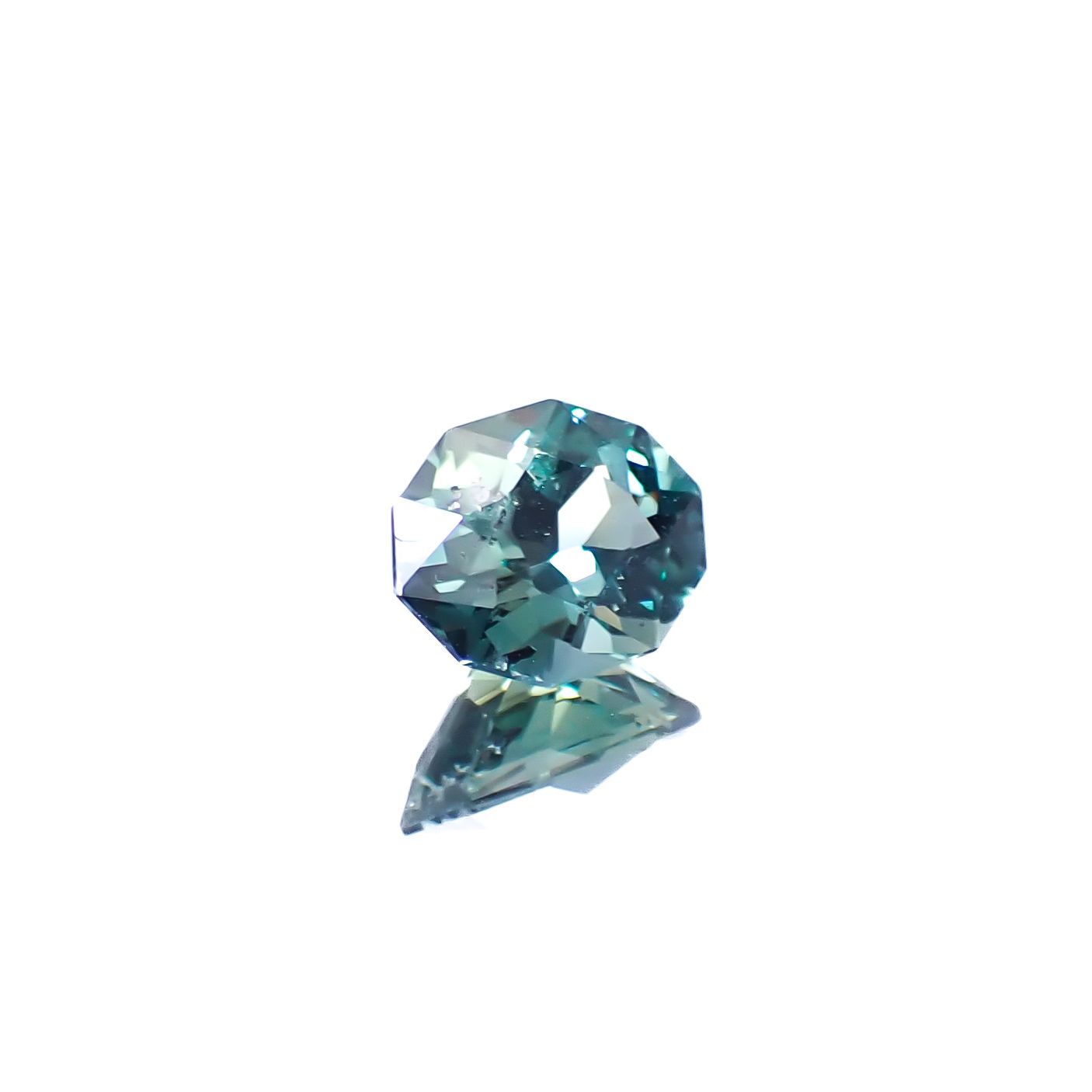 ◇カスタムカット◇バイカラーサファイア オーストラリア産 1.45ct [250229831]7.8x6mm前後