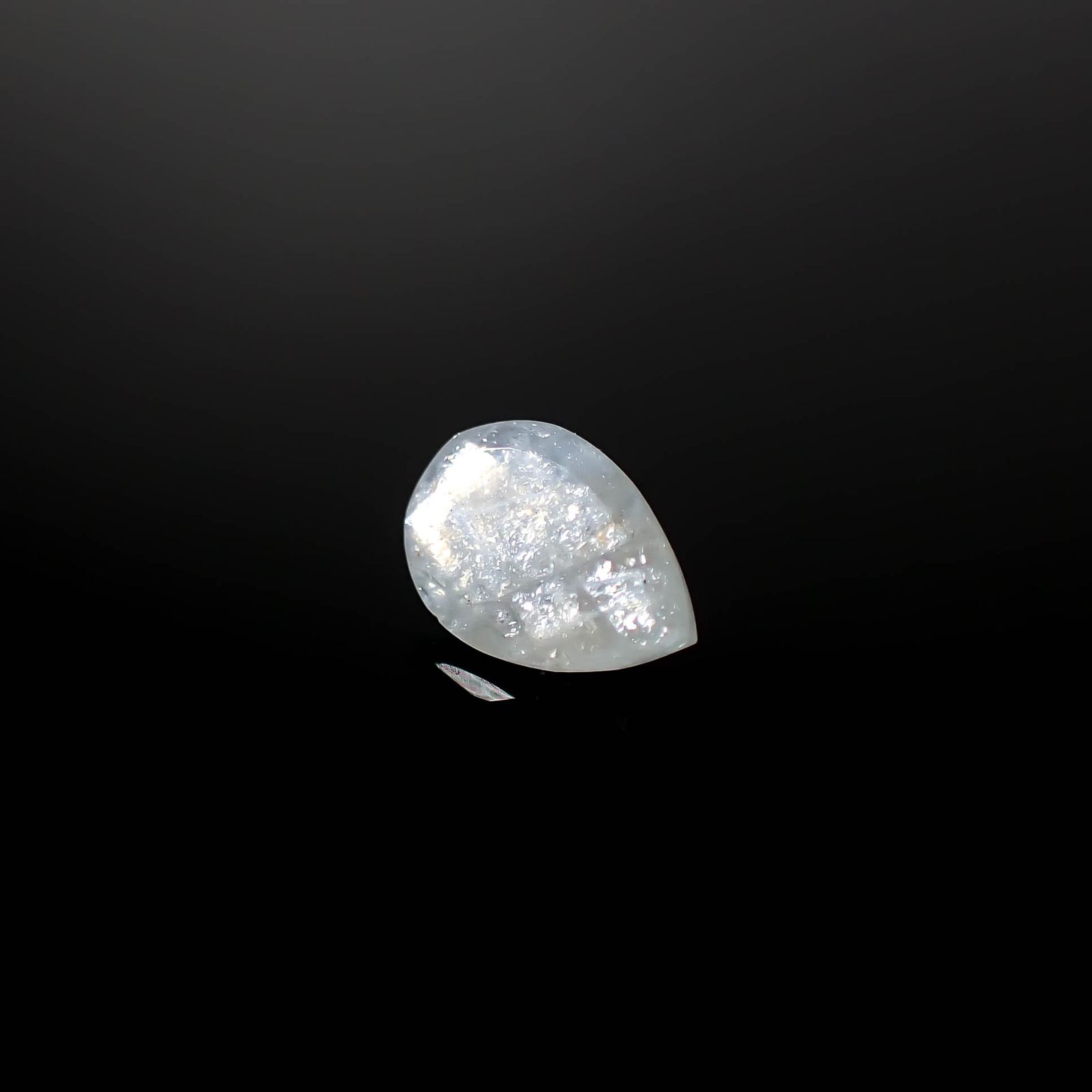 イリデッセンスアクアマリン ブラジル産 0.80ct [250730836]8.1x5.6mm前後