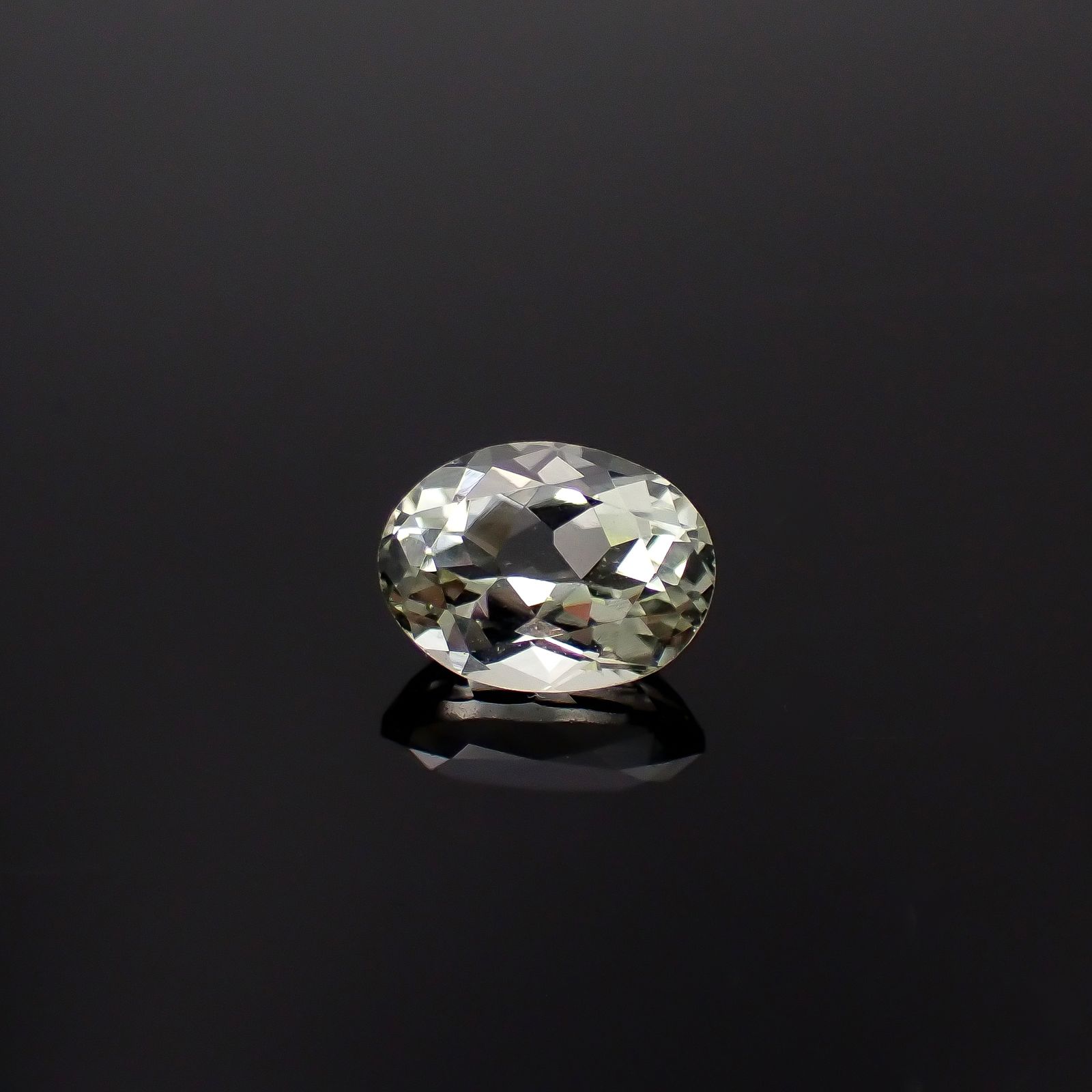 グリーントルマリン モザンビーク/コンゴ産 1.13ct[240527788]7.9x5.8mm前後
