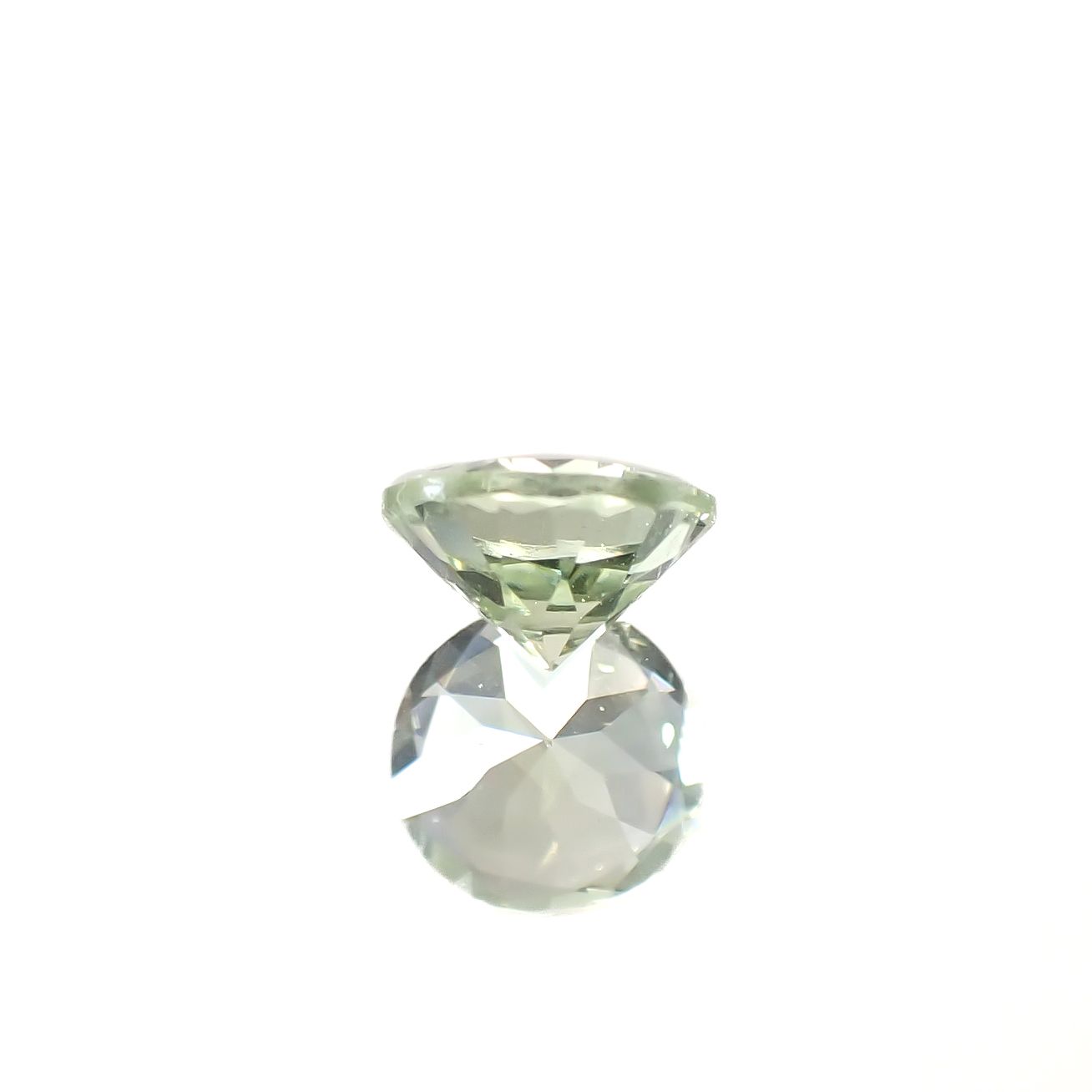ミントガーネット タンザニア産 0.45ct [241229611]4.8x4.8mm前後
