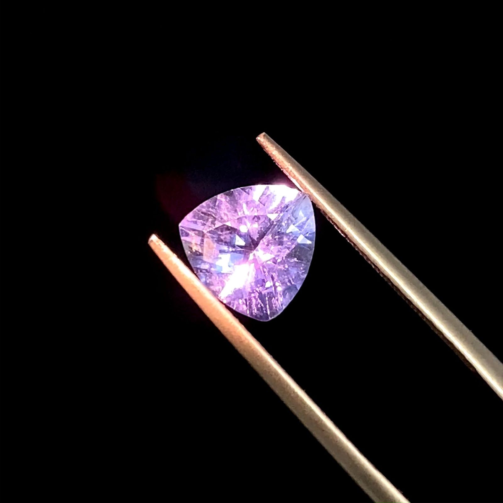 カラーチェンジフローライト(宝石名ブルー・フルオライト)ブラジル産