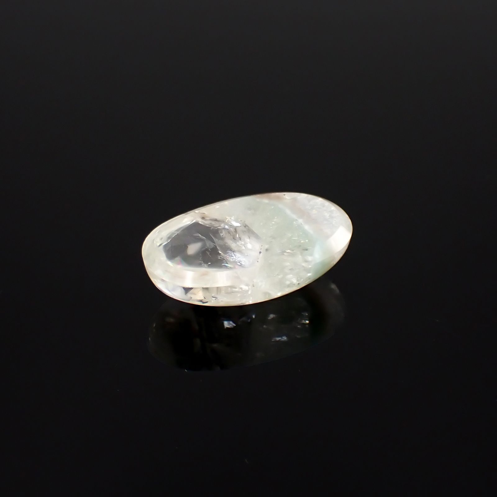 パライバクォーツ(宝石名ギラライト イン クォーツ)ブラジル・パライバ州産 14.70ct 識別済[230722559]21.8x12.9mm前後