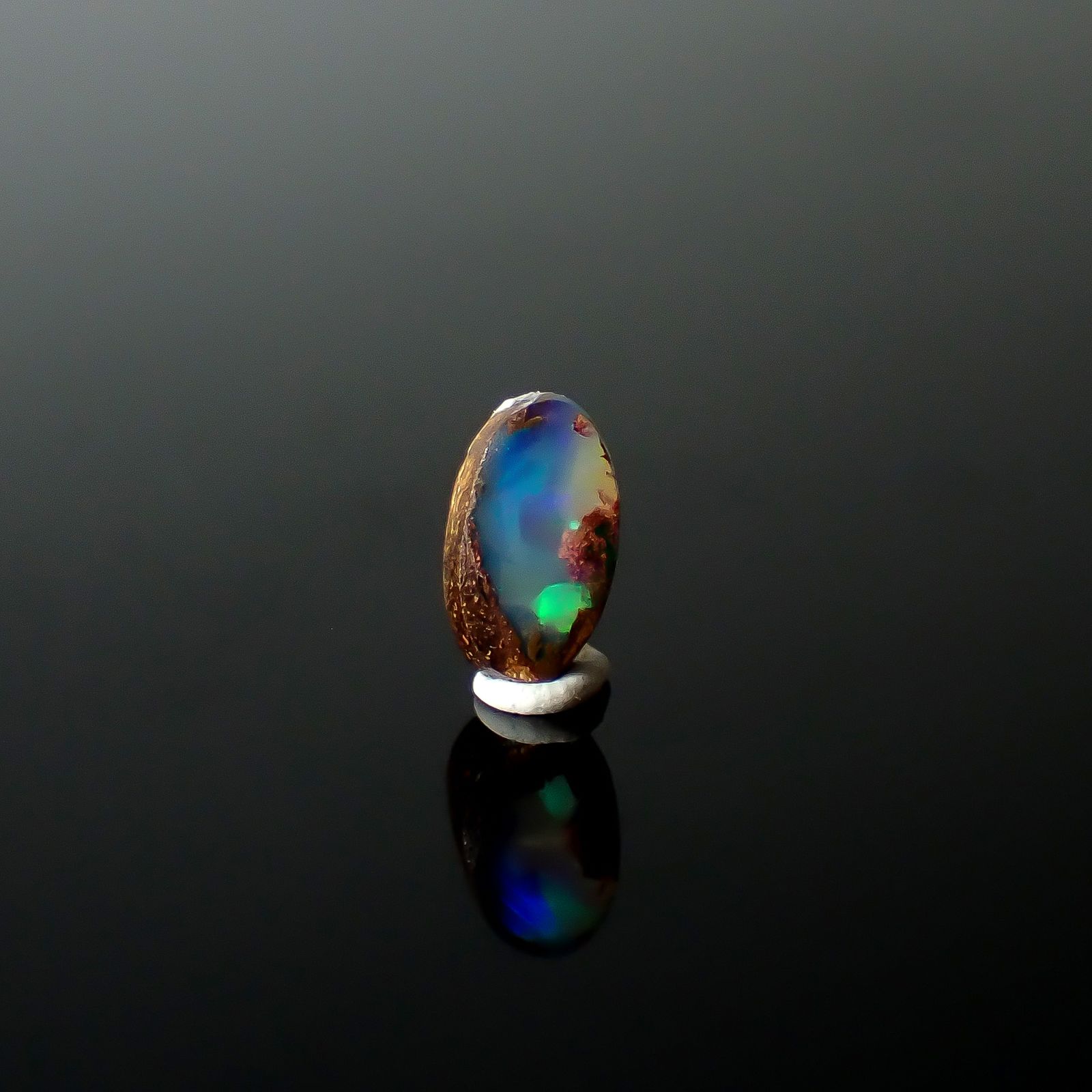 ウッドオパール オーストラリア産 0.20ct / 5.1x3mm前後 [251131301]