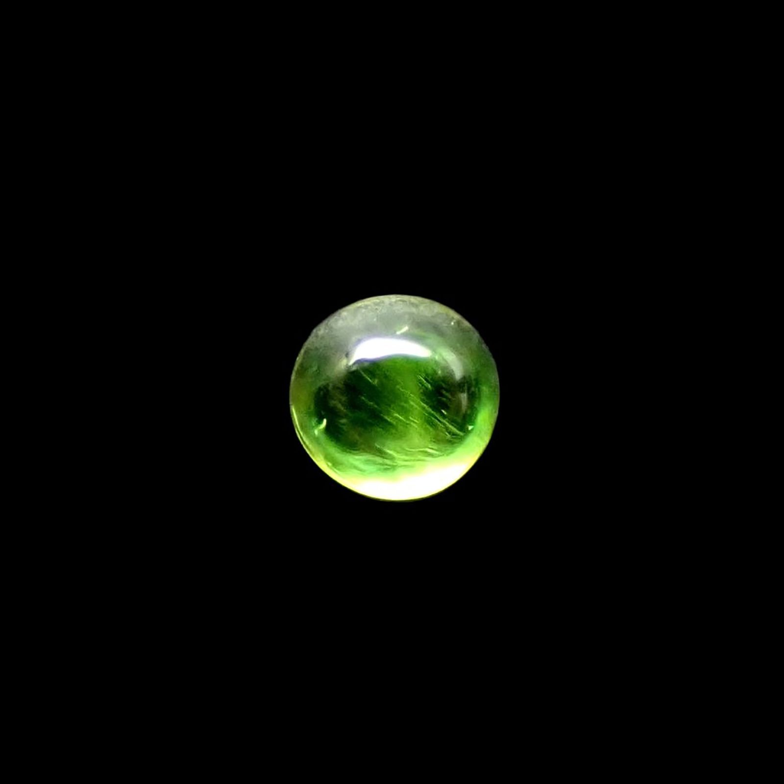 デマントイドガーネット ロシア産 0.060ct / 2.1x2.1mm前後 [260628250]