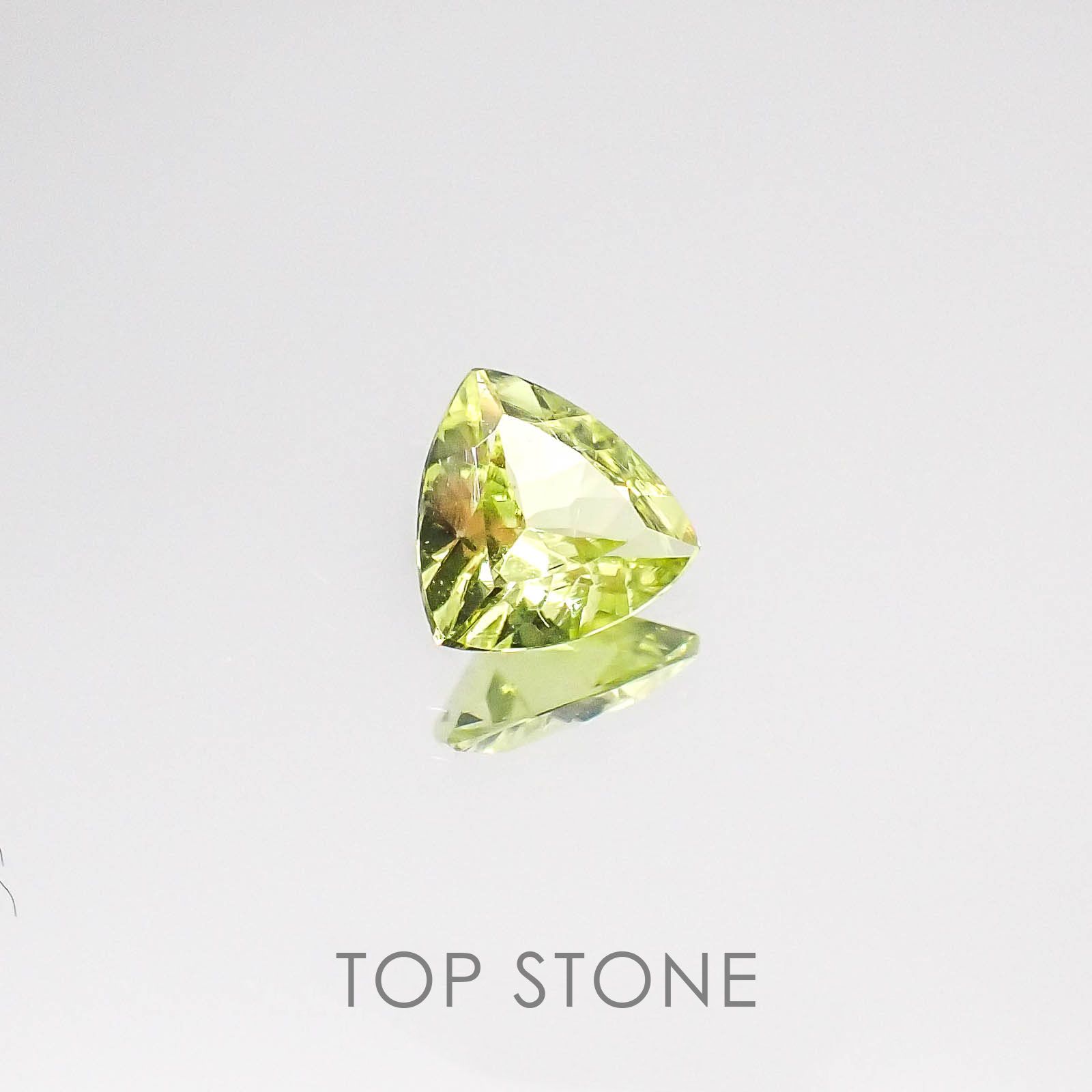 パロットクリソベリル インド産 ルース 0.39ct[20084680]5.1×5.1mm前後