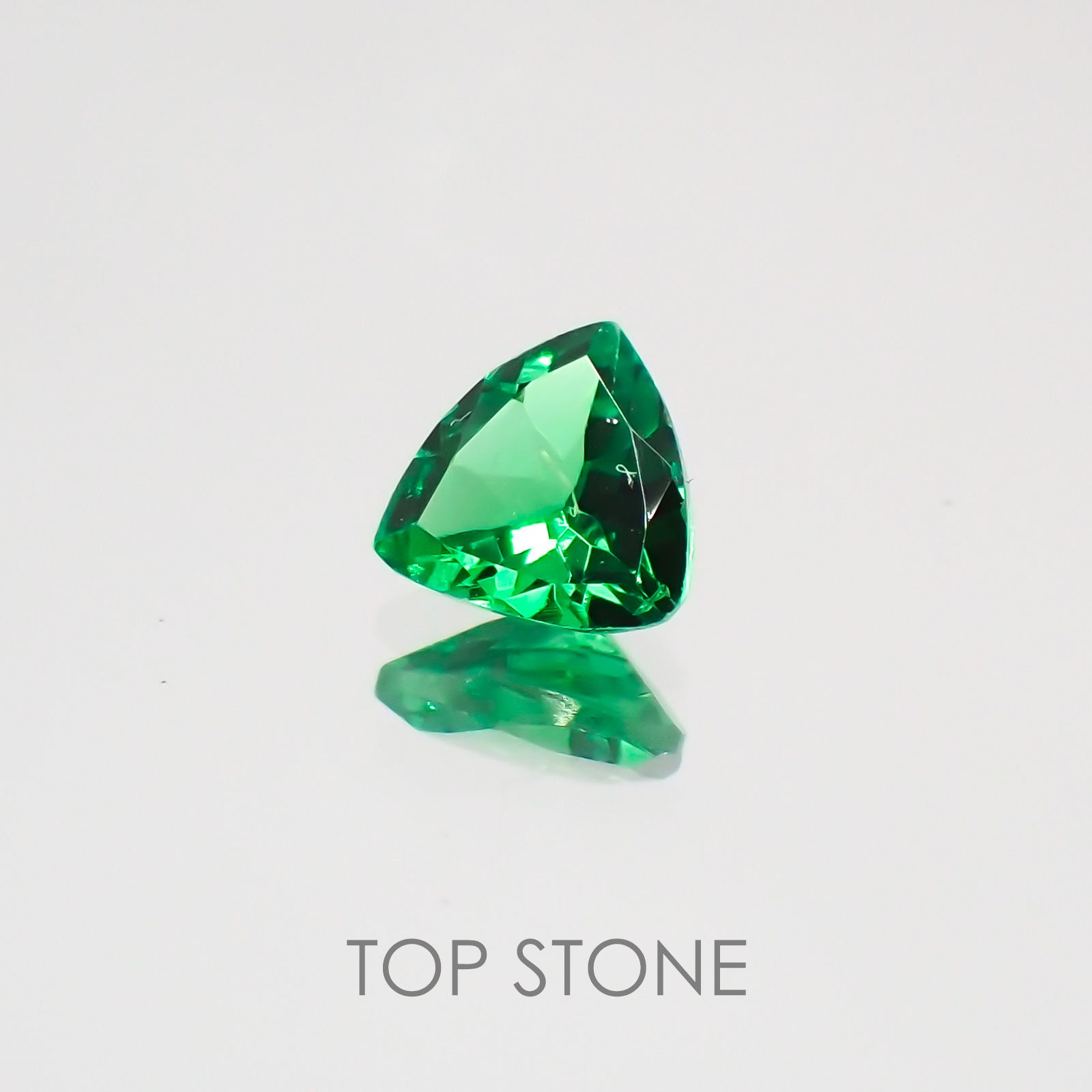 ツァボライト タンザニア産 ルース 0.25ct[21069920]4×4.1mm前後