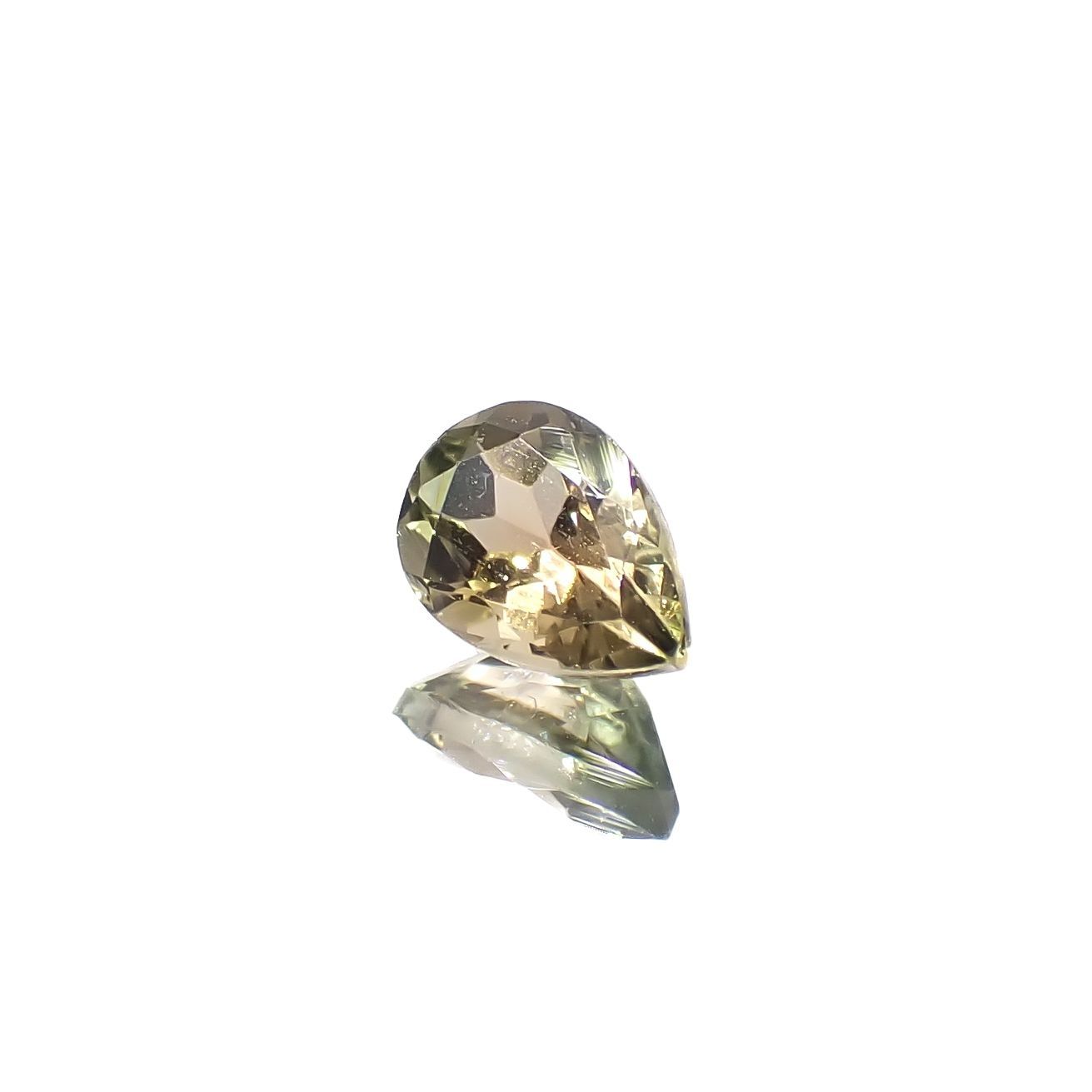 イエロートルマリン ブラジル産 0.47ct / 6.2x4.1mm前後 [260929024]