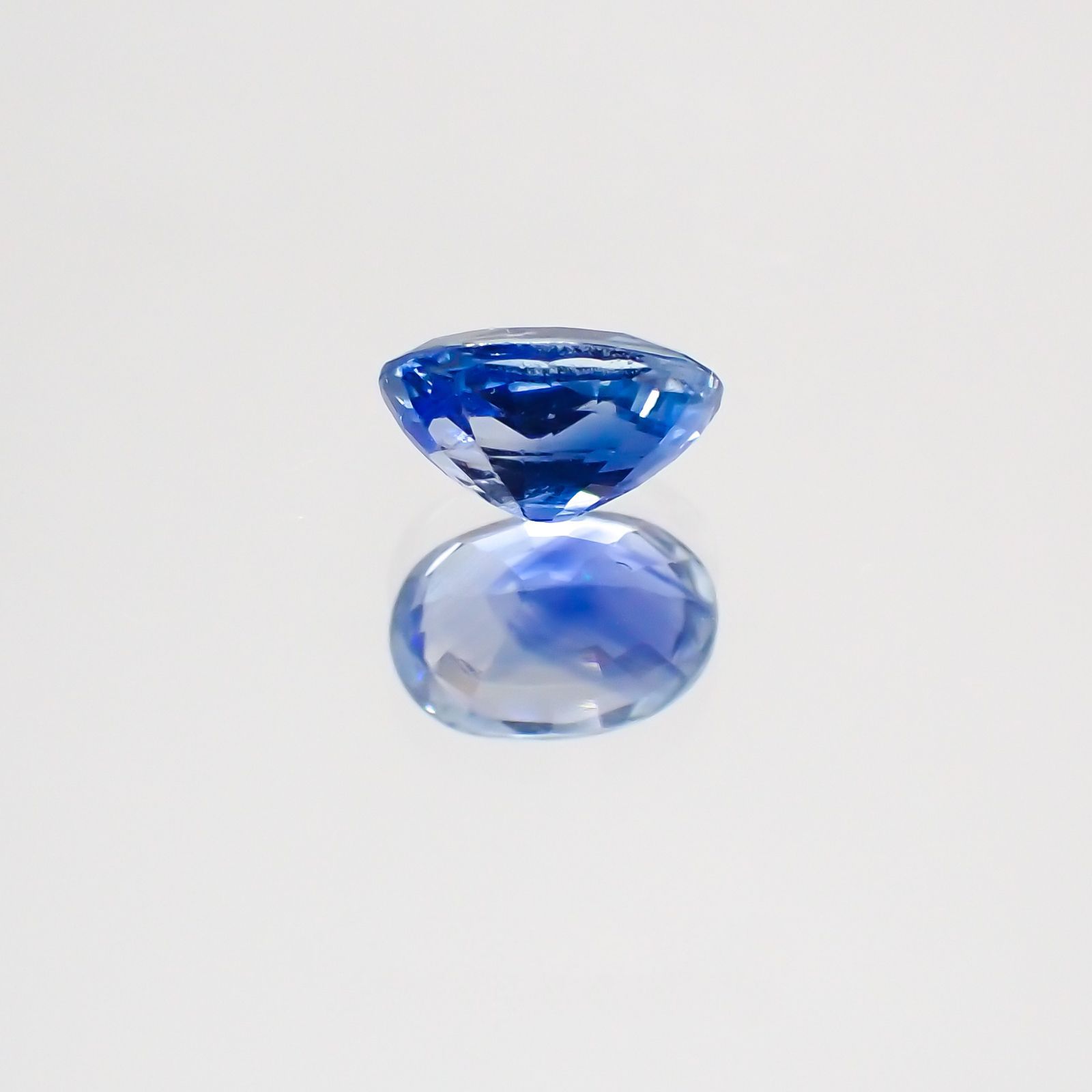 サファイア(宝石名サファイア) マダガスカル/スリランカ産 0.55ct 識別済[20128721]5.6×3.7mm前後