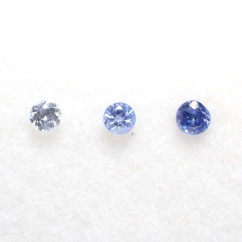ベニトアイト カラーグラデーション3pcsセット アメリカ・カリフォルニア州産 0.17ct(3pcs合計)[230220506]2.2-2.3x2.2-2.3mm前後