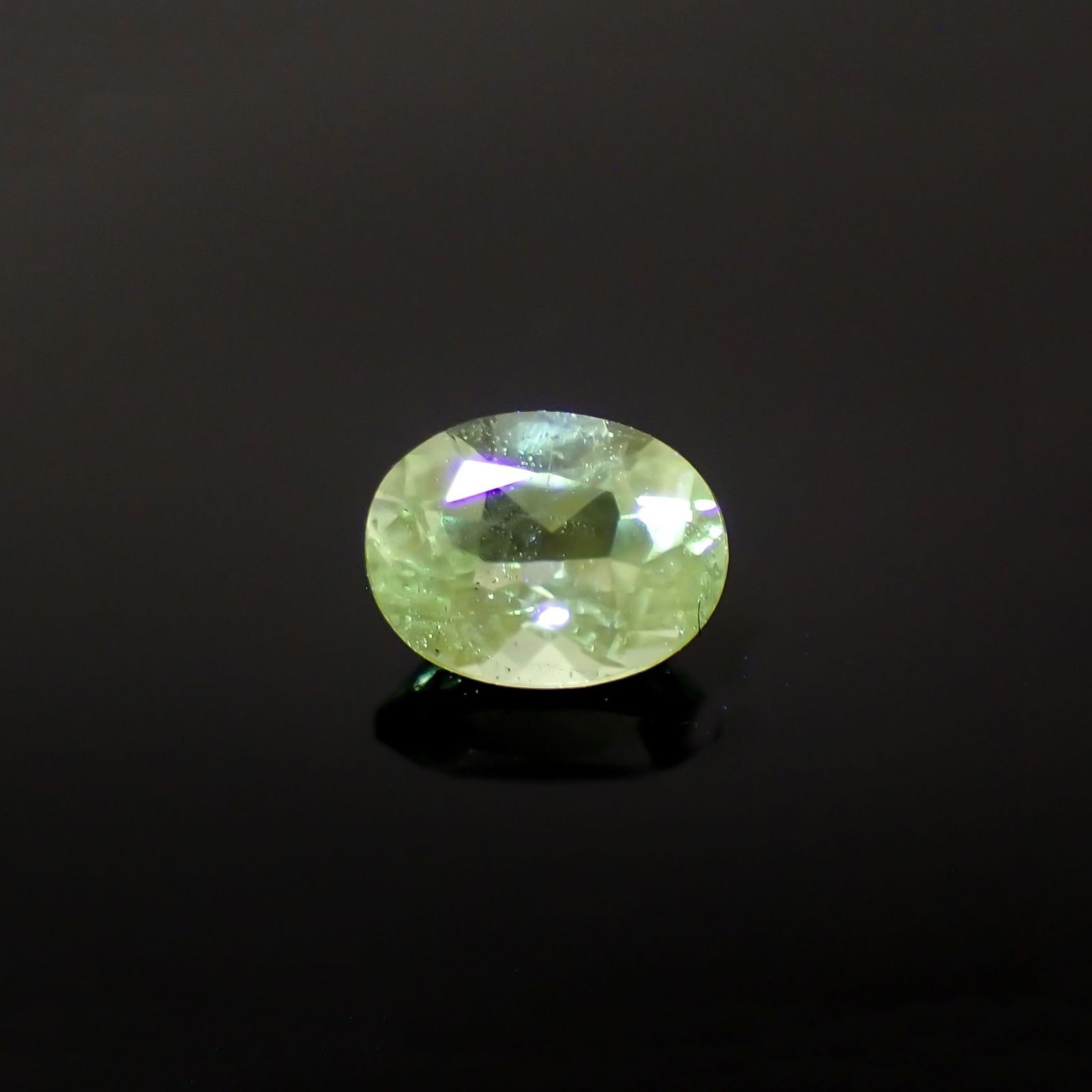 バナジウムコーネルピン(宝石名コーネルピン)タンザニア・タンガ州産 識別済 0.44ct / 5.4x4.1mm前後 [230521915]