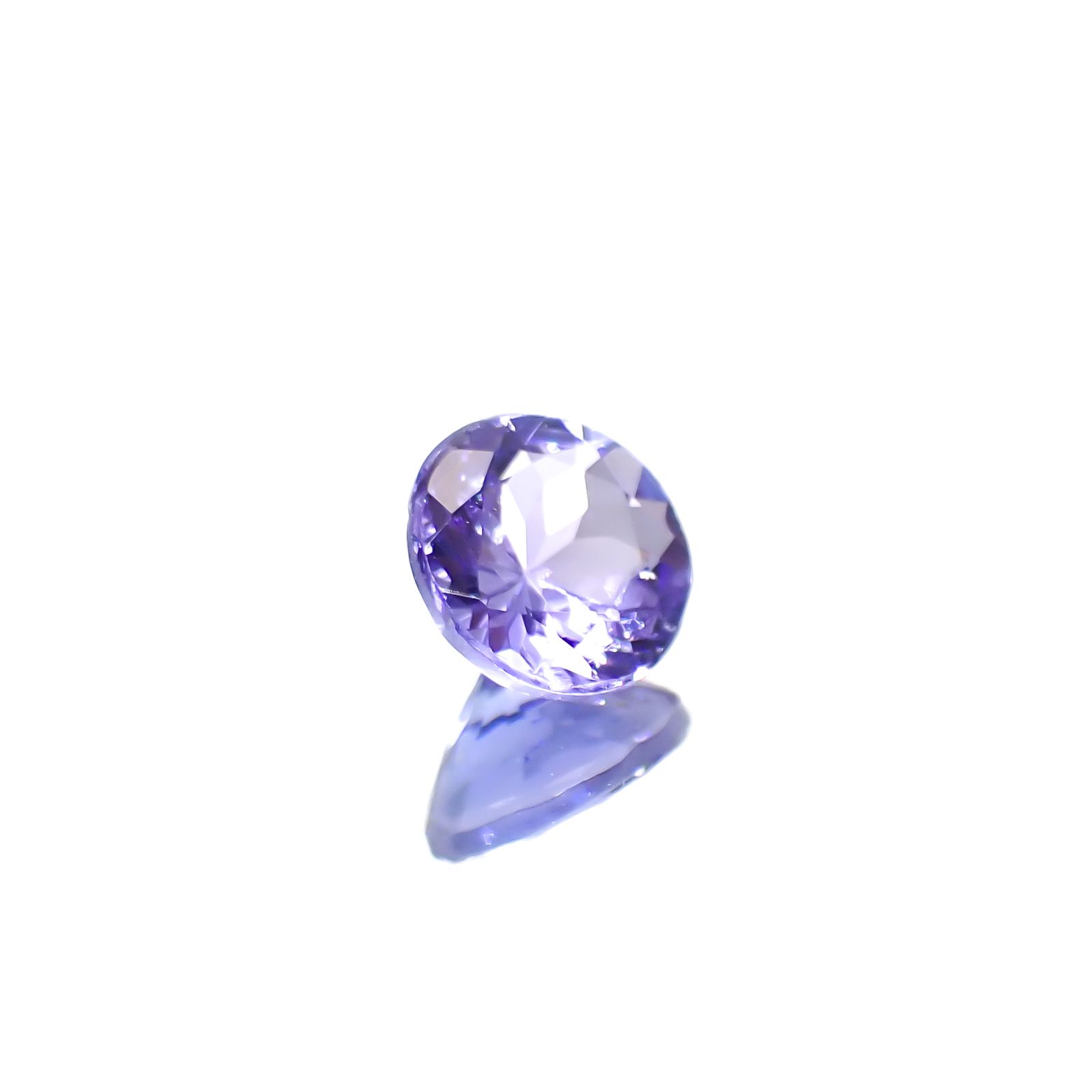 タンザナイト(宝石名タンザナイト)タンザニア産 0.65ct 識別済[240628328]5.6x5.6mm前後