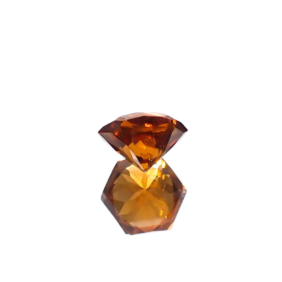 ◇ヘキサゴンカット◇ヘソナイトガーネット(宝石名ヘソナイト・ガーネット)スリランカ産 0.70ct 識別済[241129445]5.1x5mm前後
