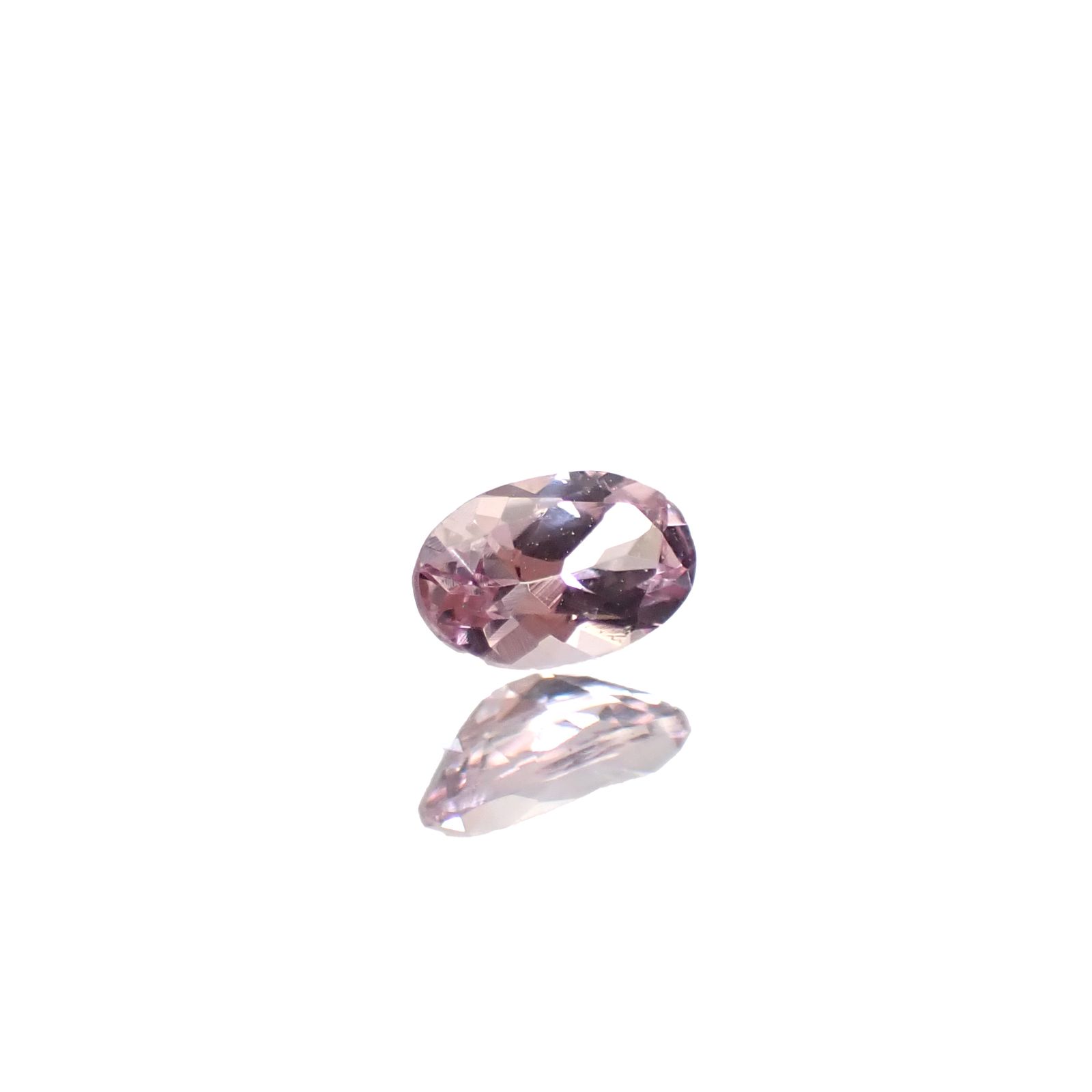 ドラゴンガーネット タンザニア産 0.28ct [250330040]4.9x3mm前後