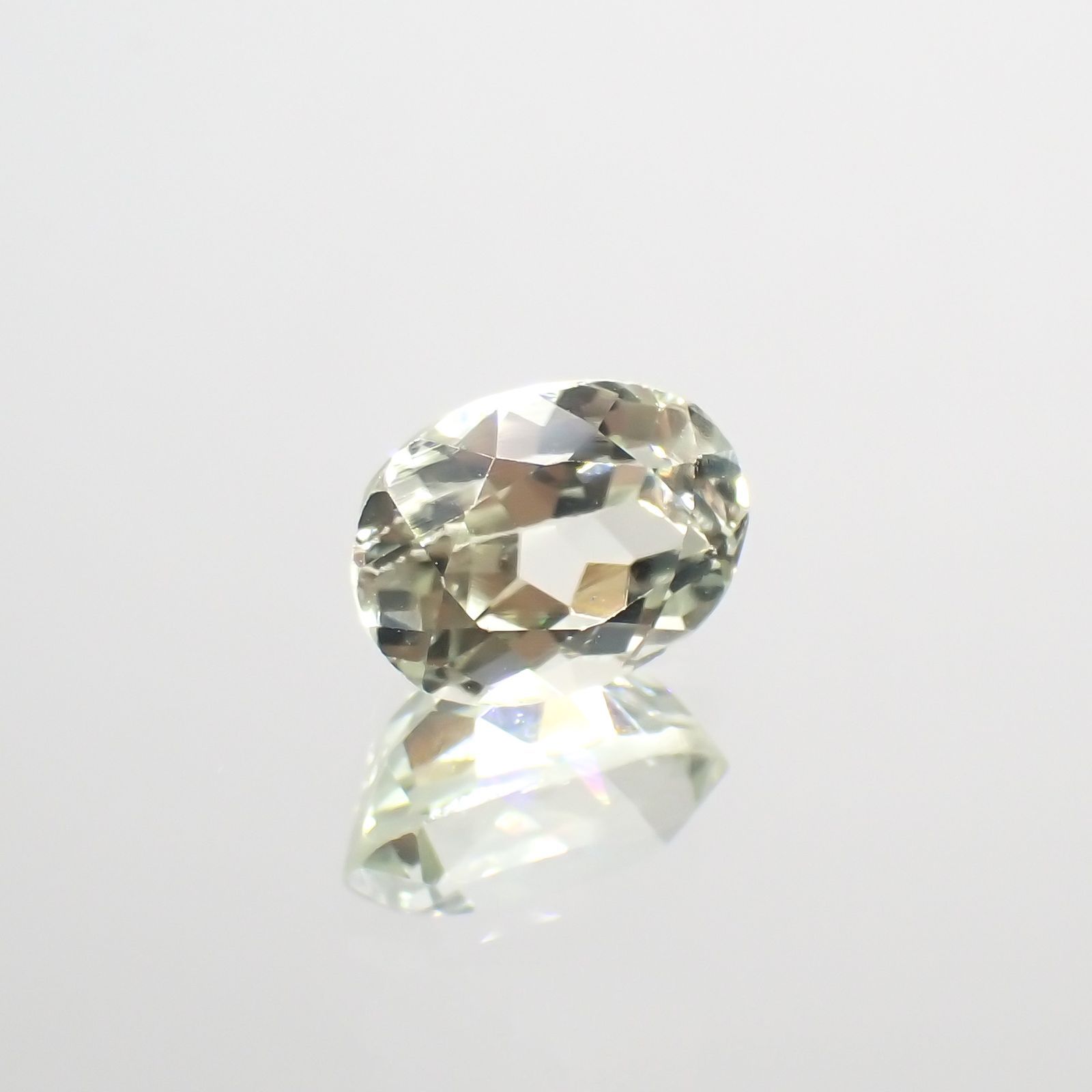 シリマナイト(宝石名シリマナイト)インド産 1.65ct 識別済[211113697]7.9x5.9mm前後
